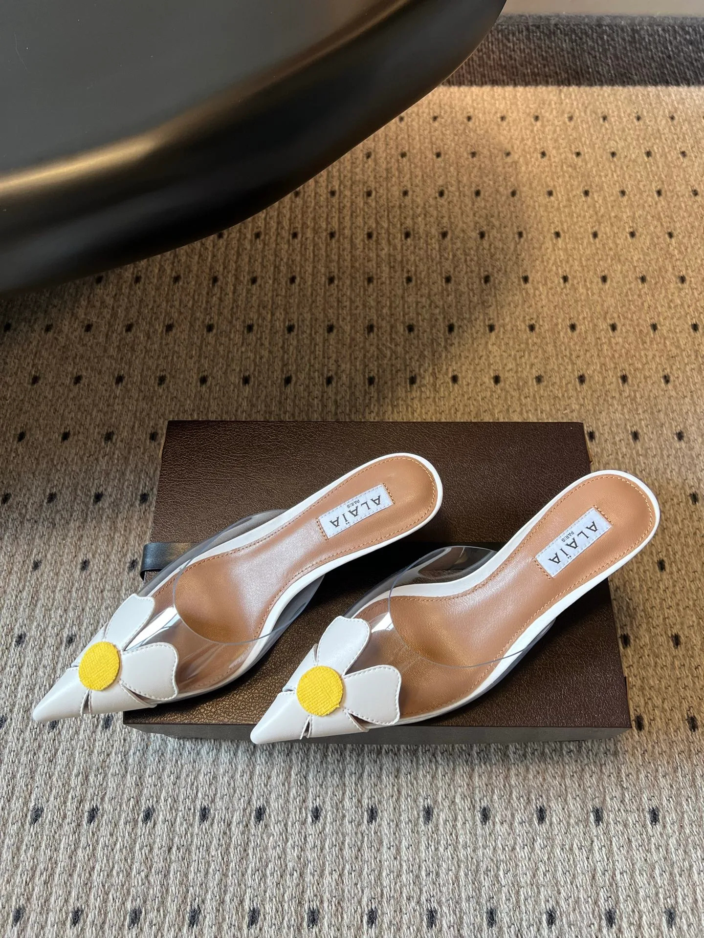 ALAIA 27FW WAUSUNH 002 구두
