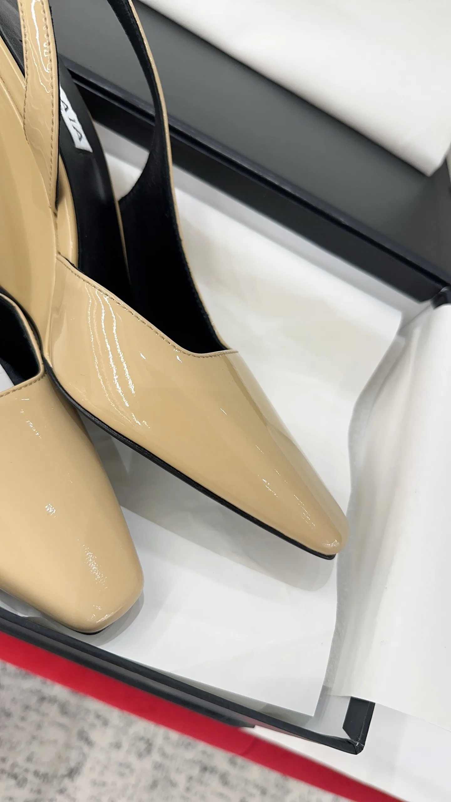 ALAIA 27FW WAUSUNH 006 구두 5