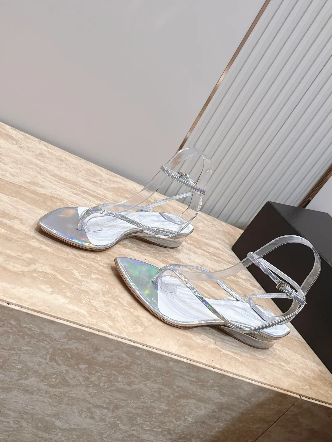 ALAIA 27FW WAUSUNH 010 구두