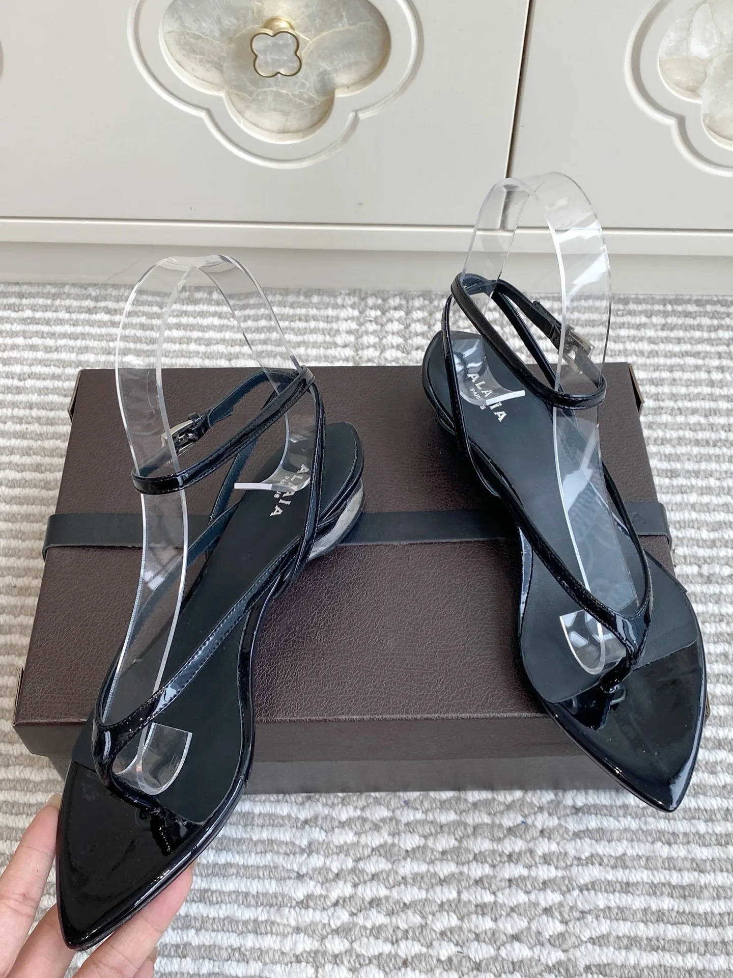 ALAIA 27FW WAUSUNH 012 구두