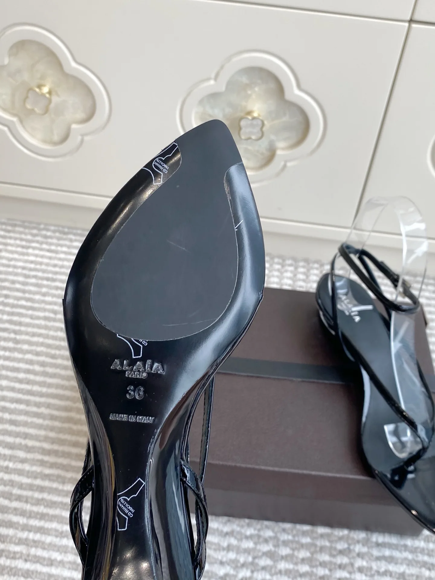 ALAIA 27FW WAUSUNH 012 구두 6