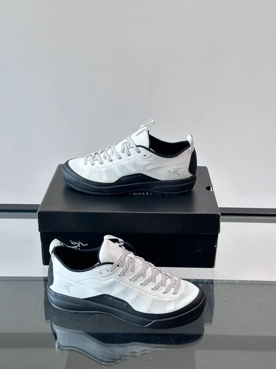 ARC 27FW DEONMHZ 001 운동화 4