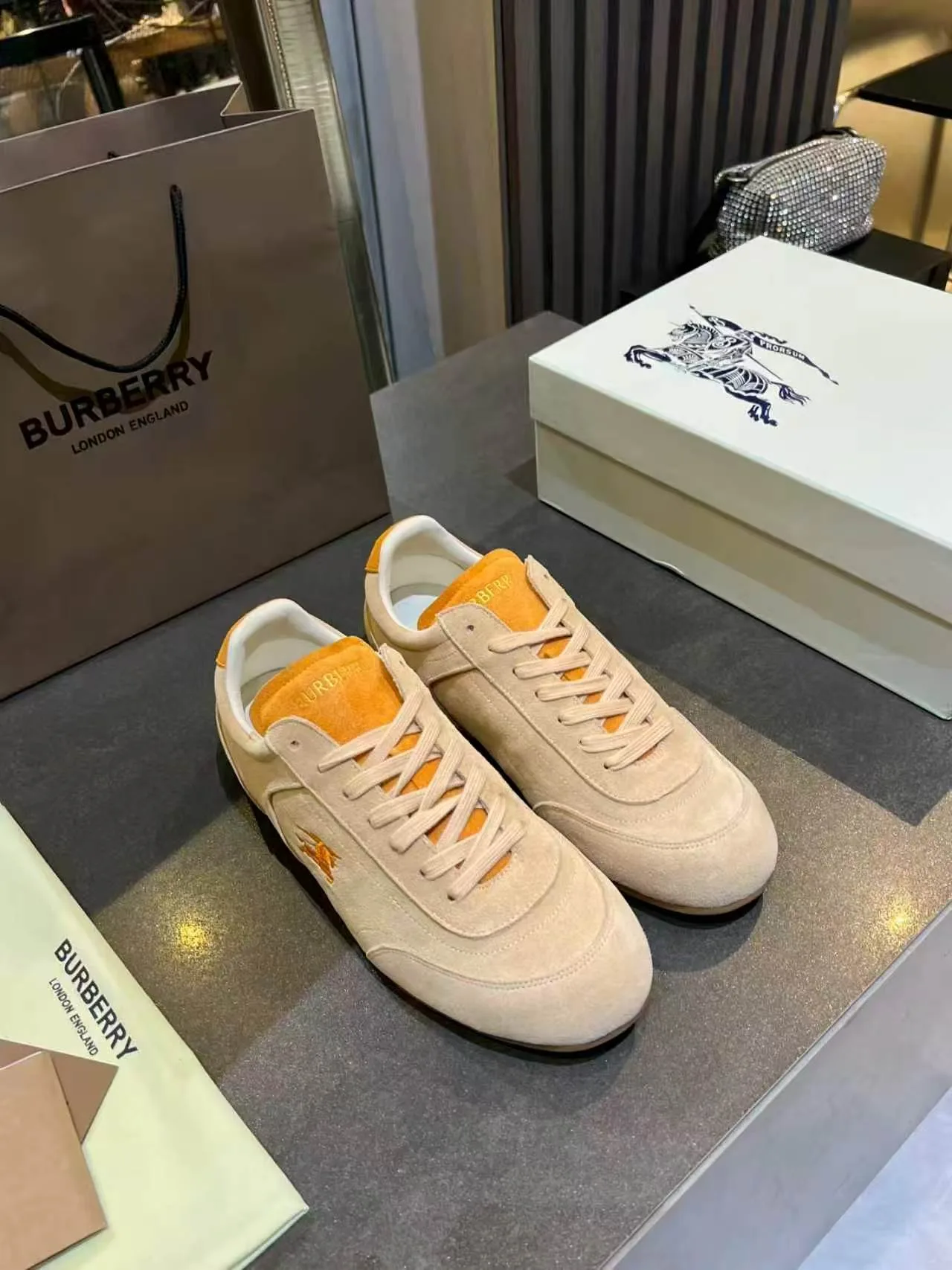 BBR 27FW OGNVPHQ 012 운동화