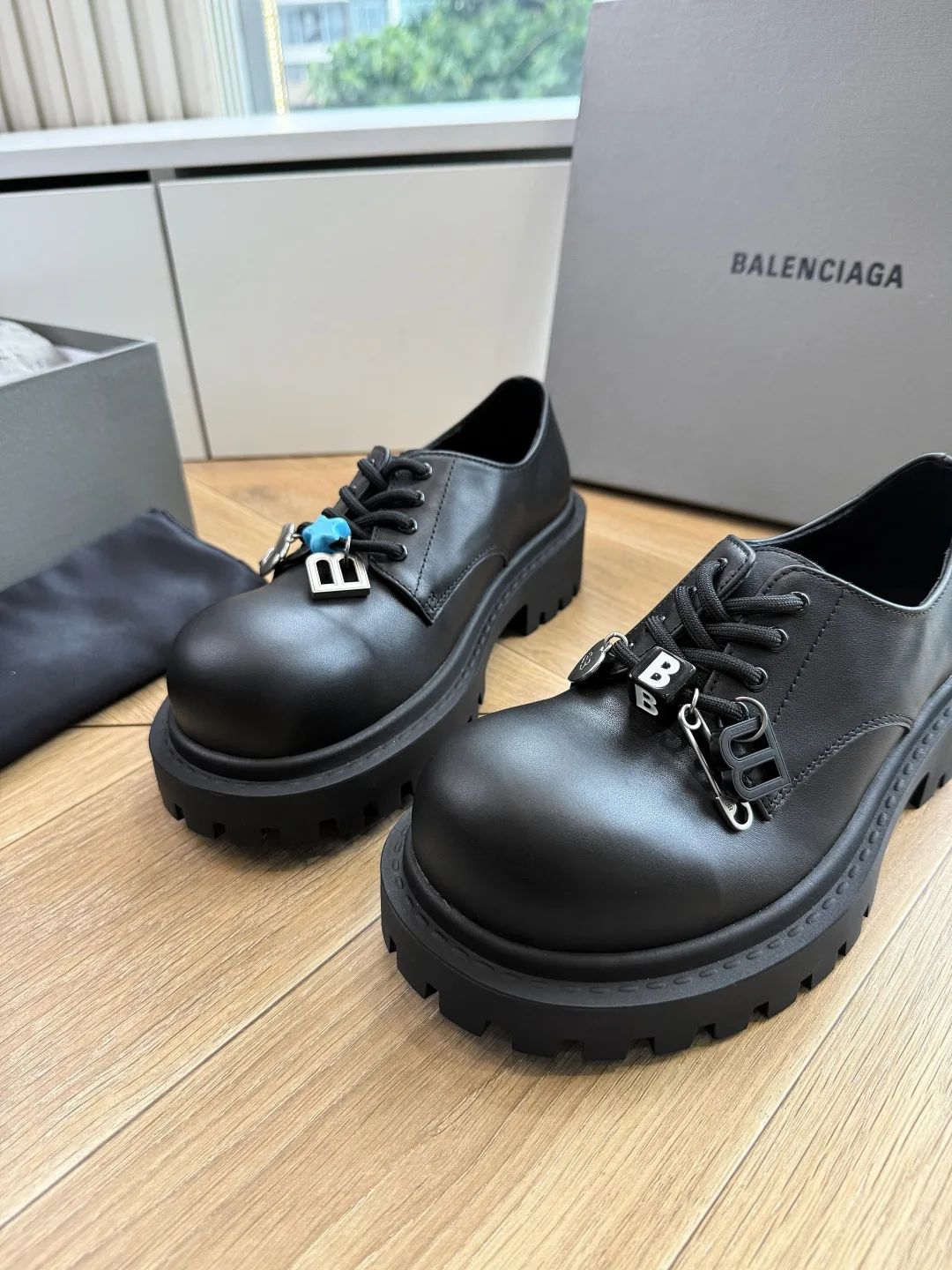 BC 27FW FIOKDFU 026 로퍼 5