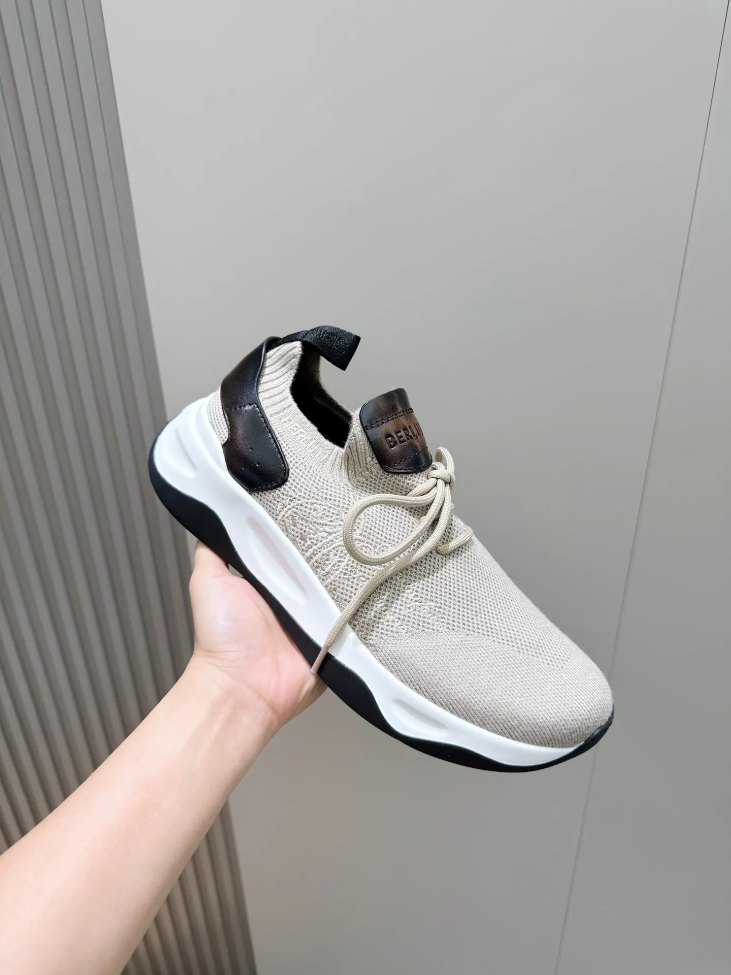 BER 27FW CWUQKMH 002 운동화 5