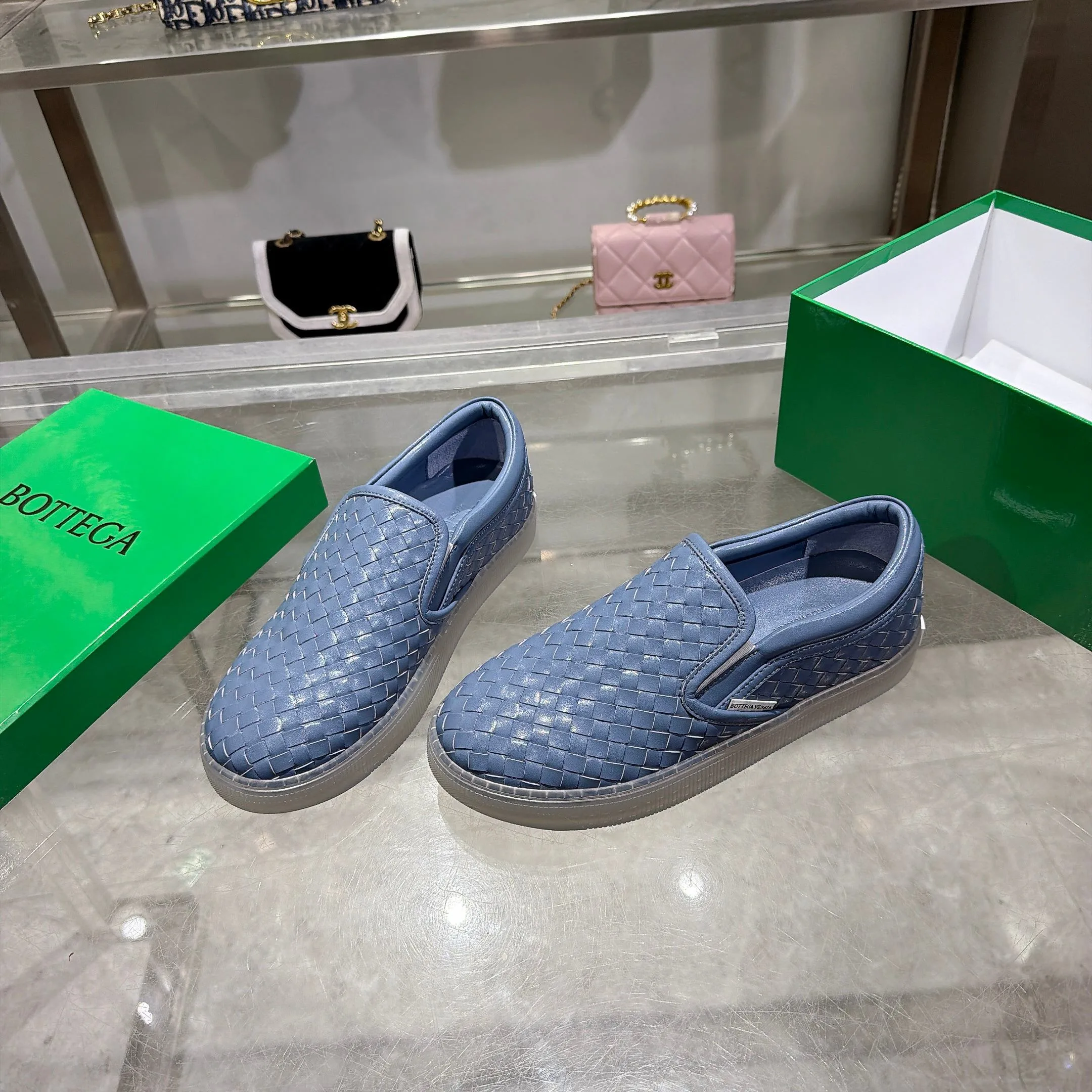 BOTTEGA 27FW NWEPAZI 010 로퍼 3