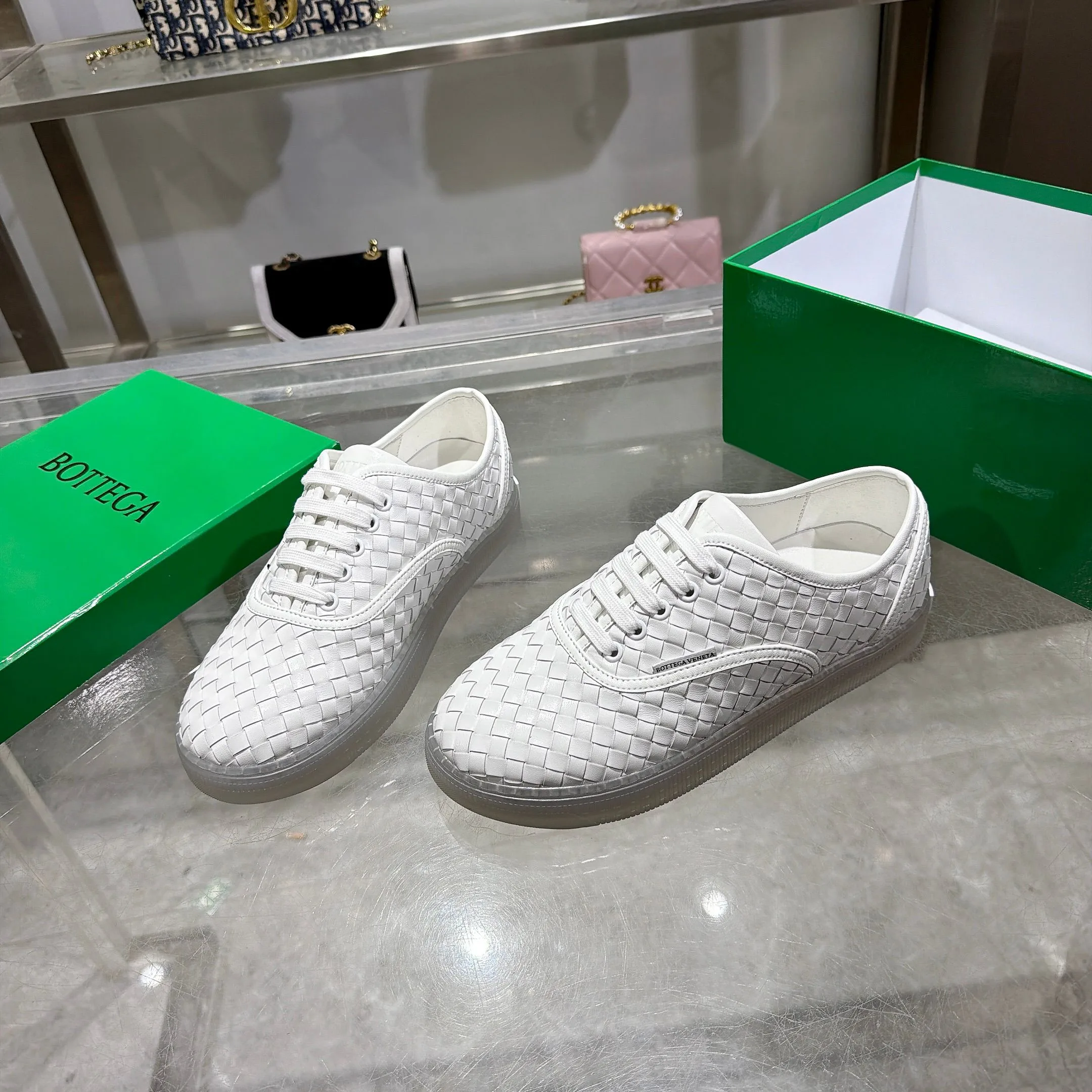 BOTTEGA 27FW NWEPAZI 011 스니커즈 3