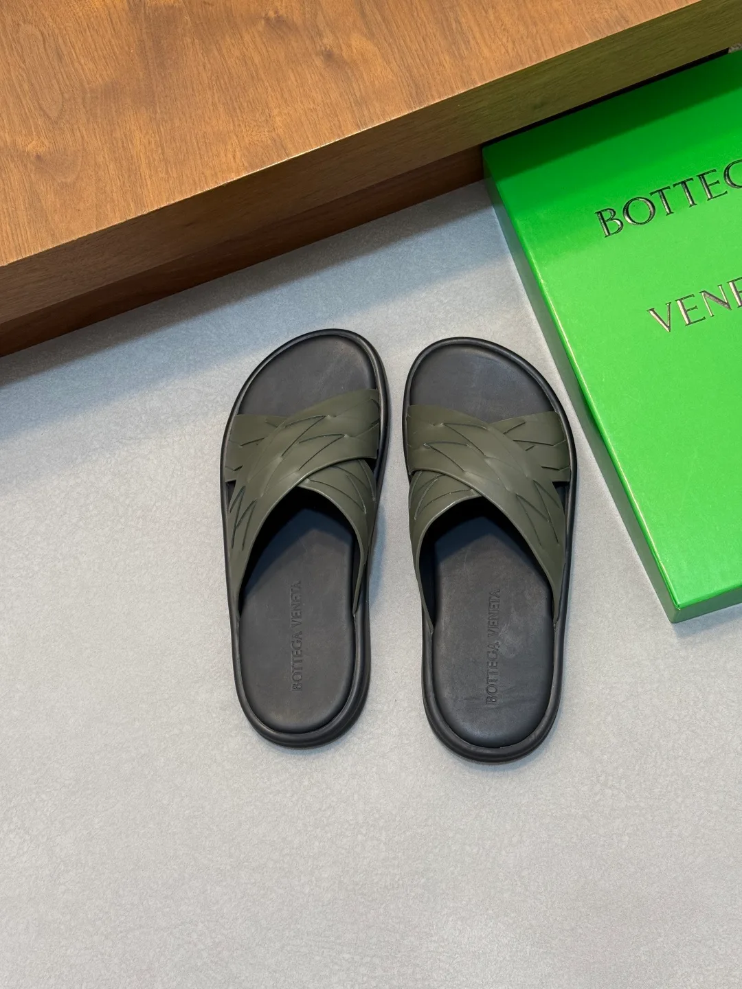 BOTTEGA 27FW VUHPEPK 001 슬리퍼 5