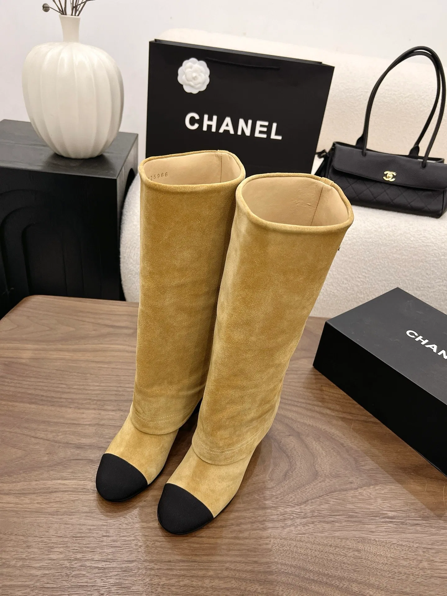 CHA 27FW MSEOZZY 155 부츠