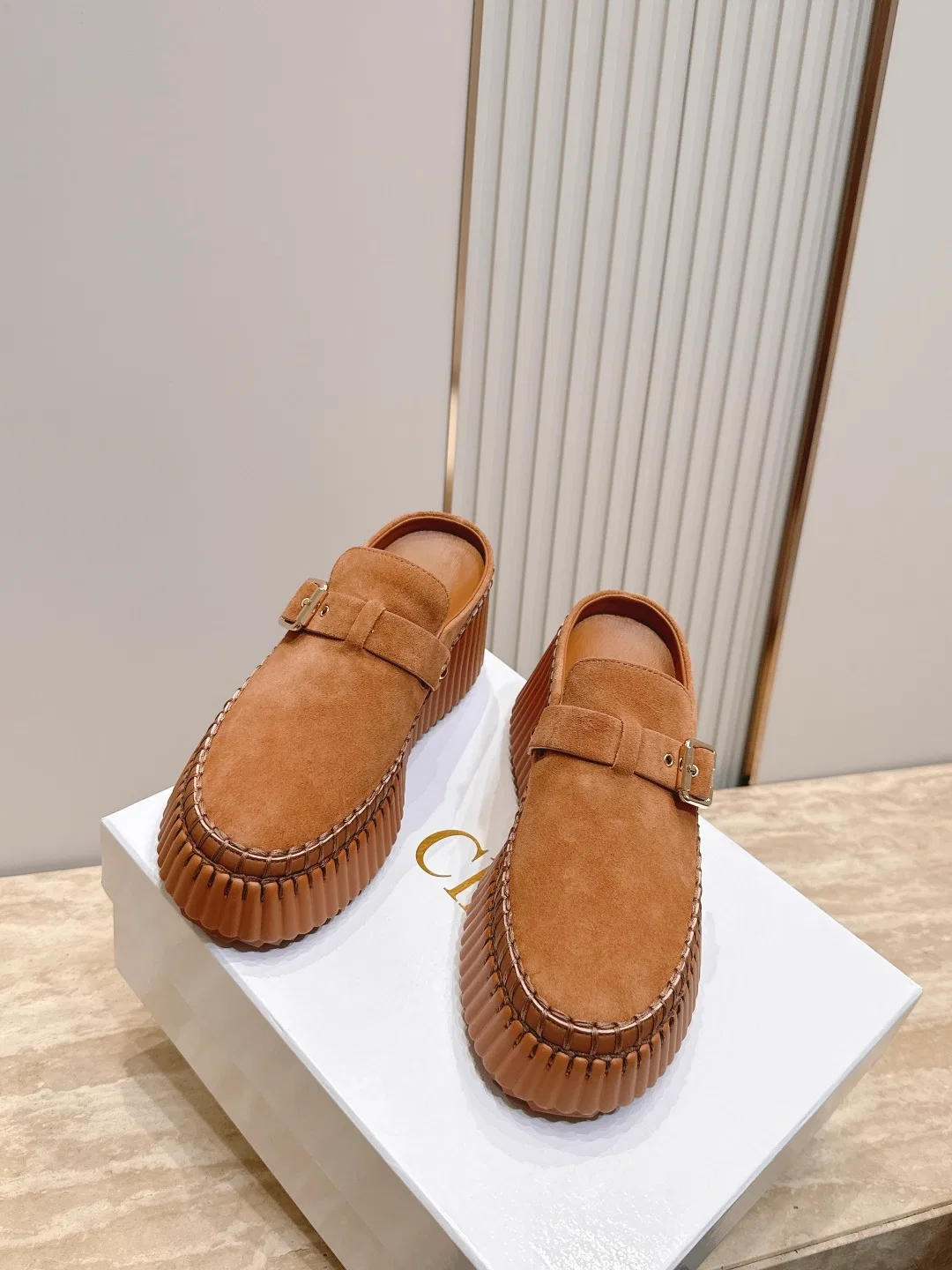 CHL 27FW CPIGWWV 002 로퍼 3
