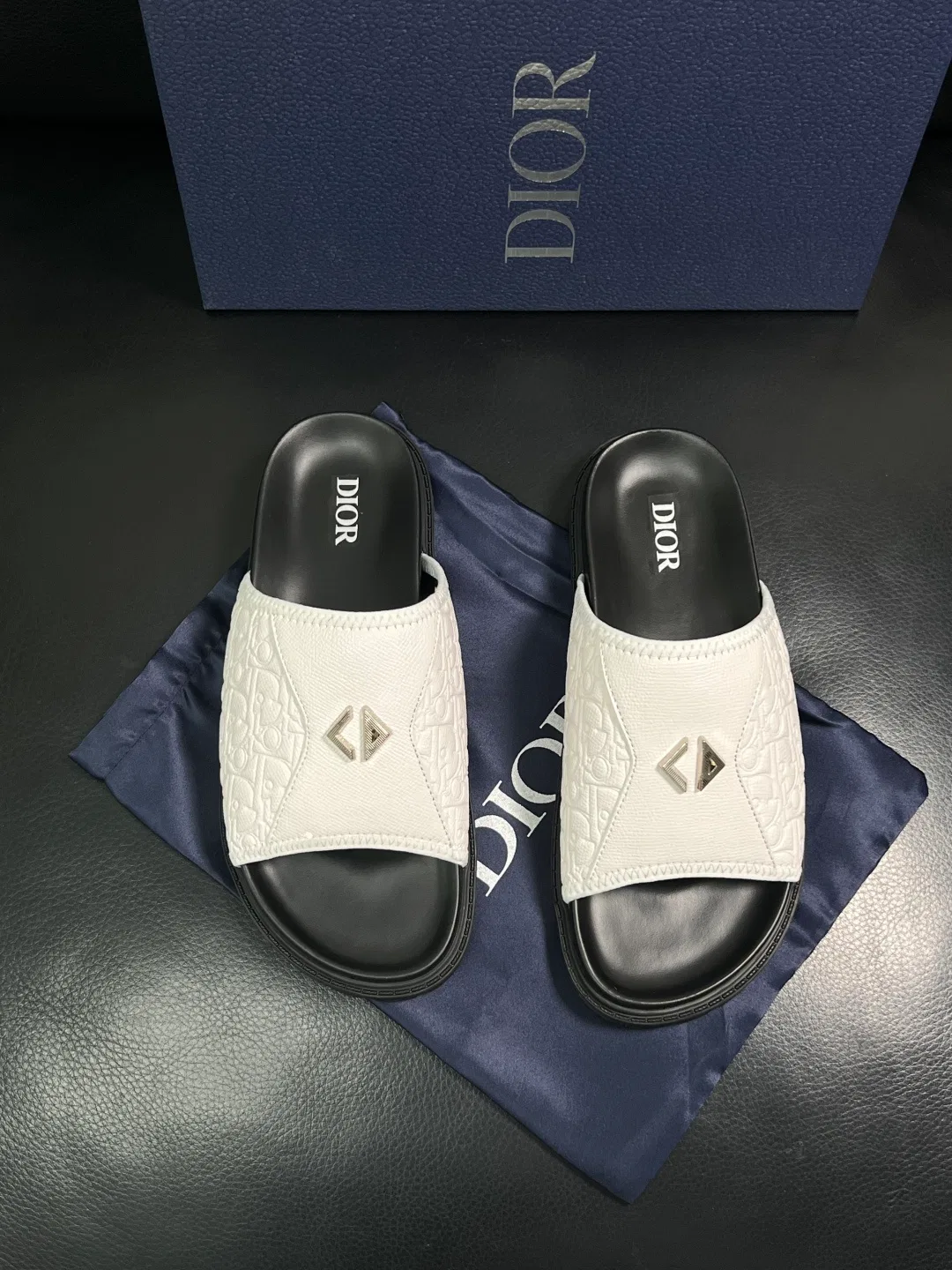 DIO 27FW OUNYZGO 055 슬리퍼 3