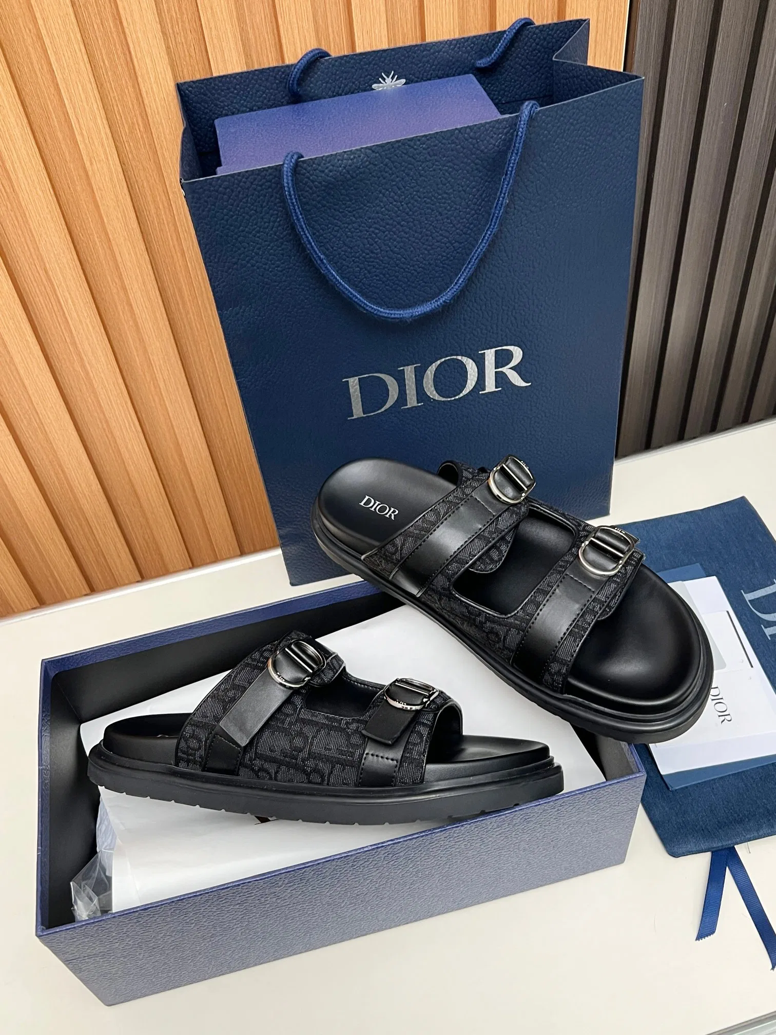 DIO 27FW VDWLMEJ 001 샌들 6