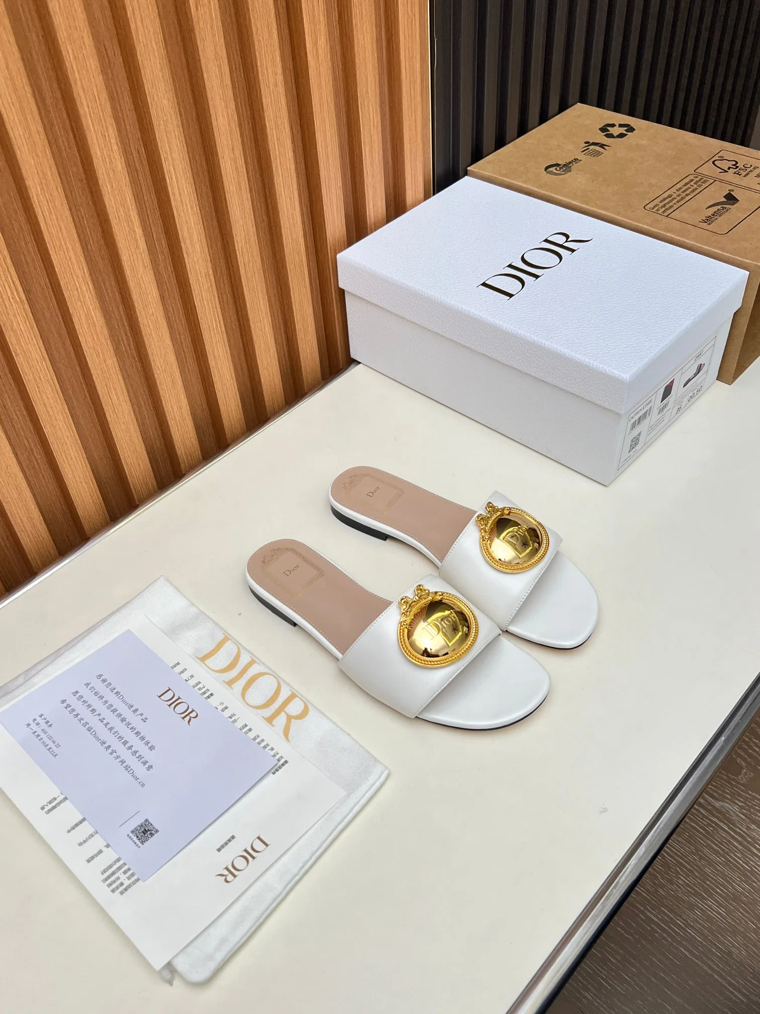 DIO 27FW VDWLMEJ 006 슬리퍼