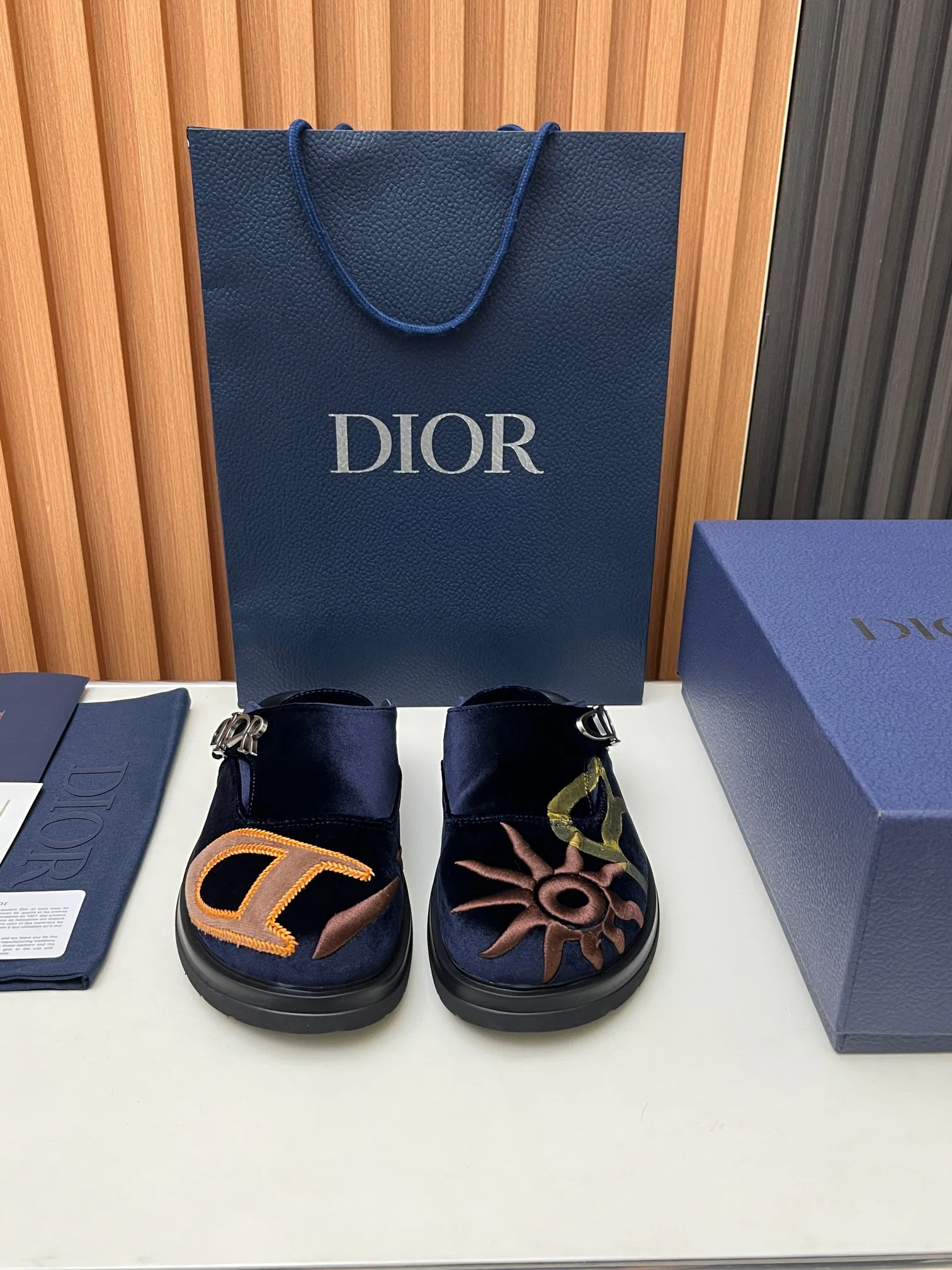 DIO 27FW VDWLMEJ 008 슬리퍼 3