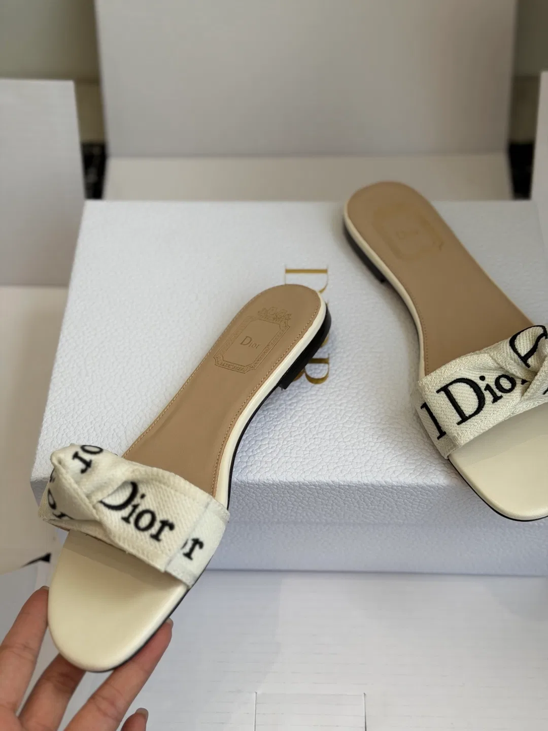 DIO 27FW VDWLMEJ 019 슬리퍼 6