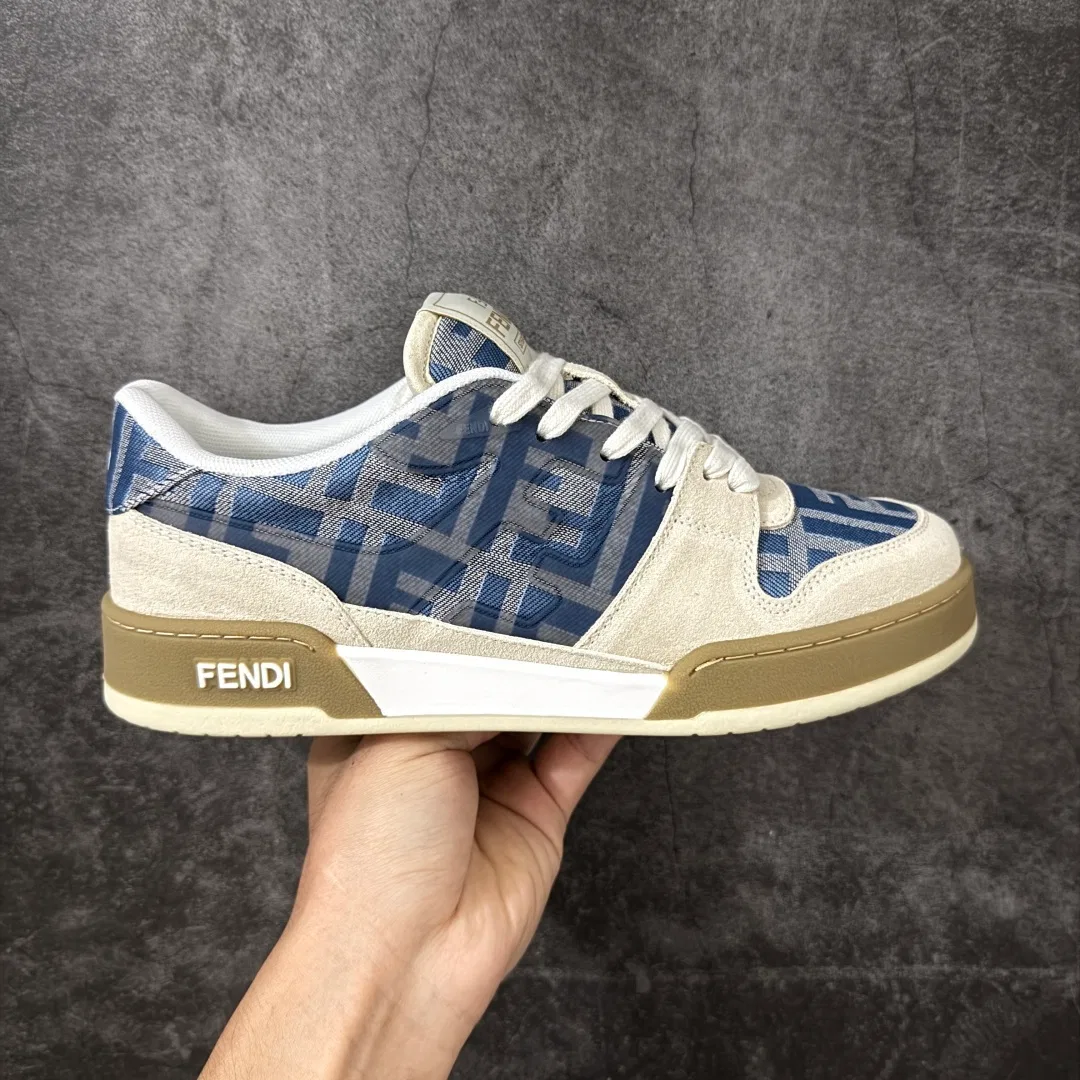 FEN 27FW EIUHZUK 002 스니커즈
