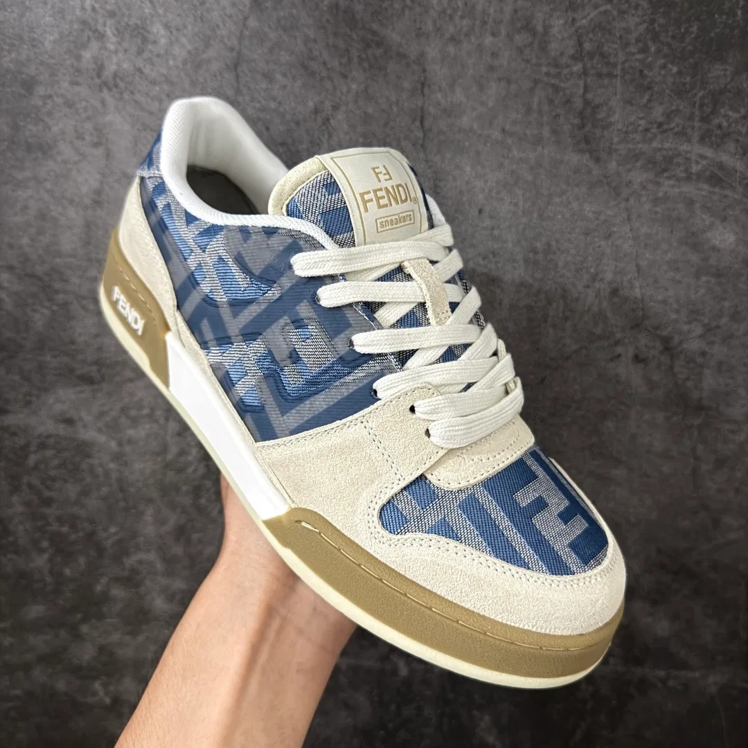 FEN 27FW EIUHZUK 002 스니커즈 3