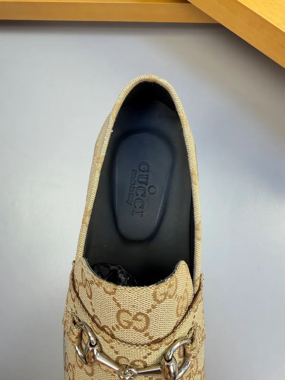 GU 27FW IWRCRKB 038 로퍼 6