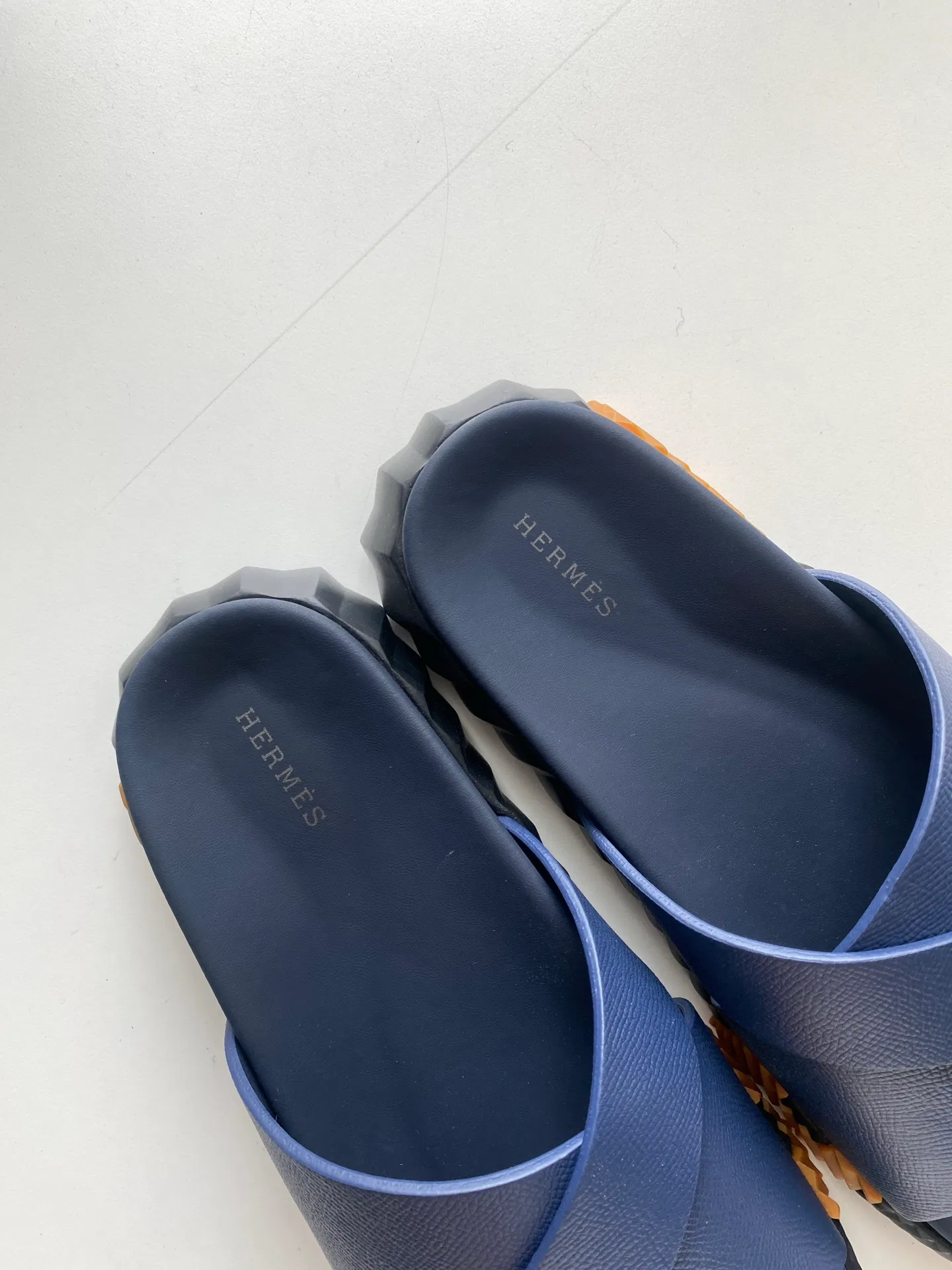 HER 27FW FGOECNM 005 슬리퍼 5