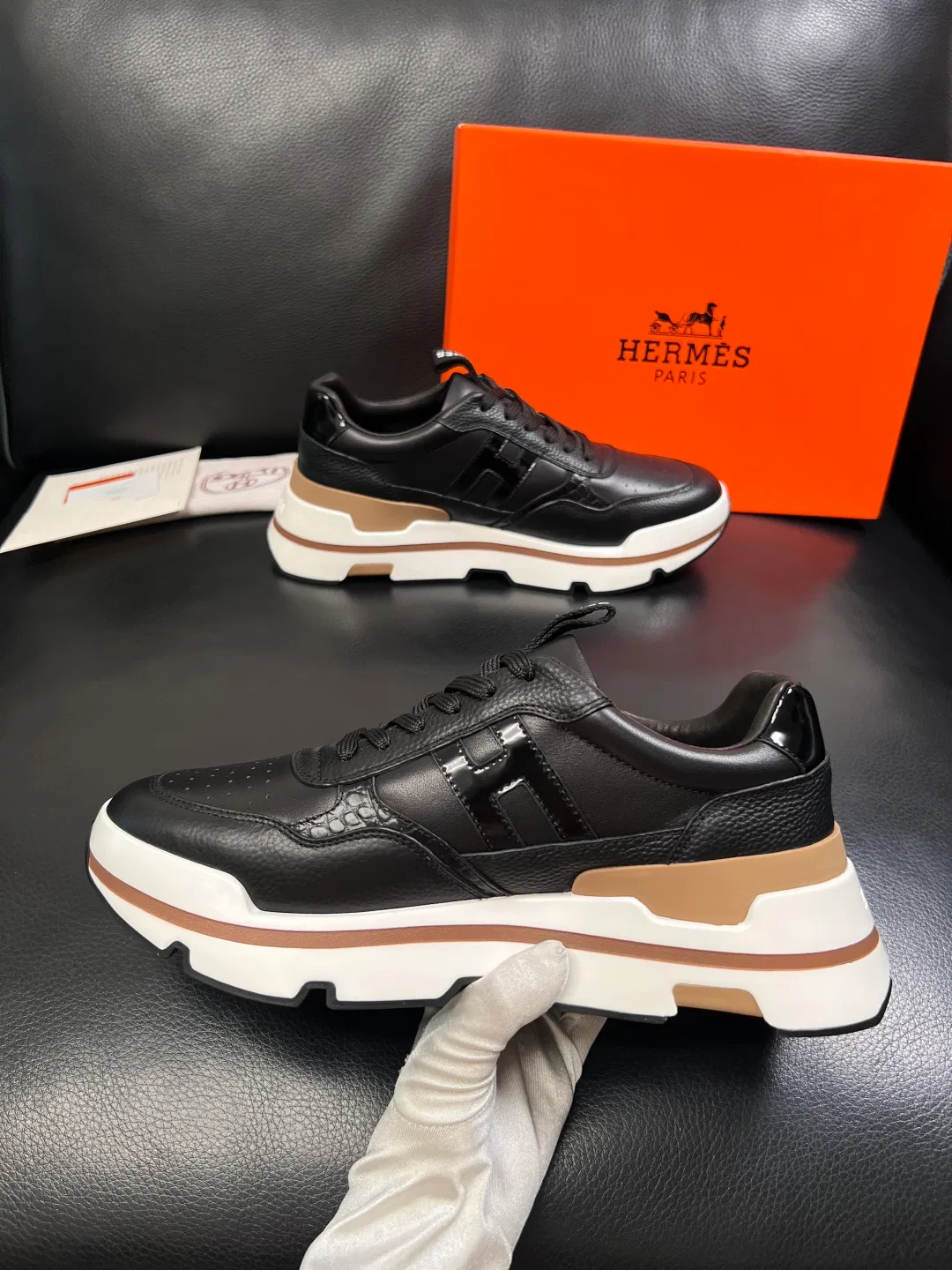 HER 27FW FGOECNM 010 스니커즈 5