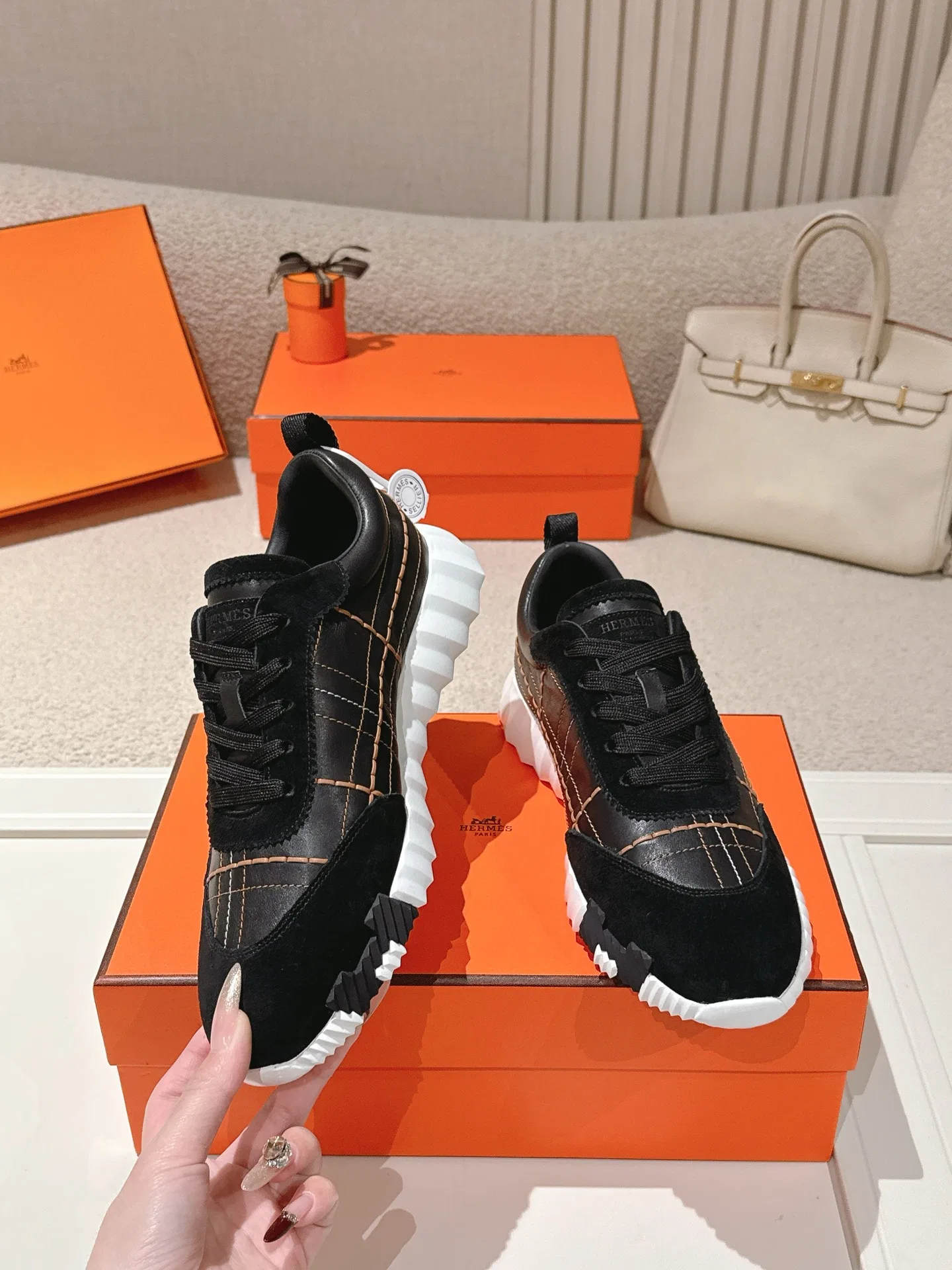 HER 27FW FGOECNM 015 스니커즈 3