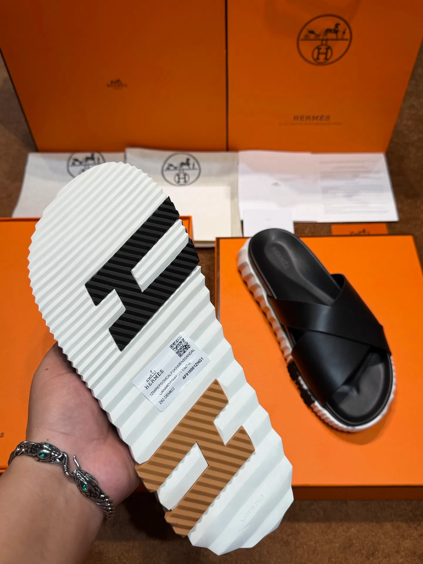 HER 27FW FGOECNM 018 슬리퍼 6