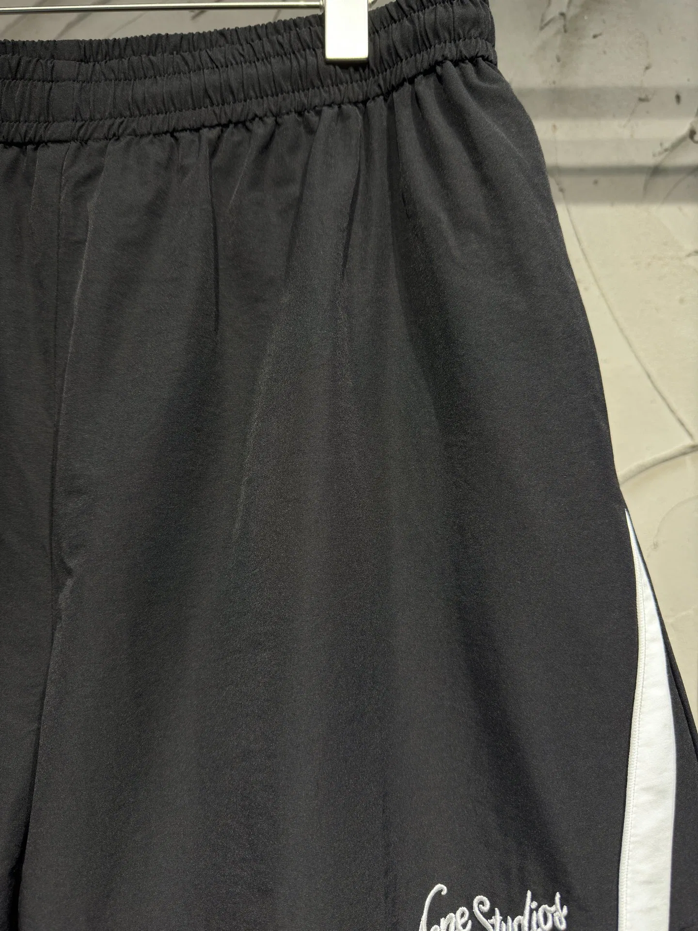 ACNE 27FW DHNHWOK 005 트랙팬츠 3