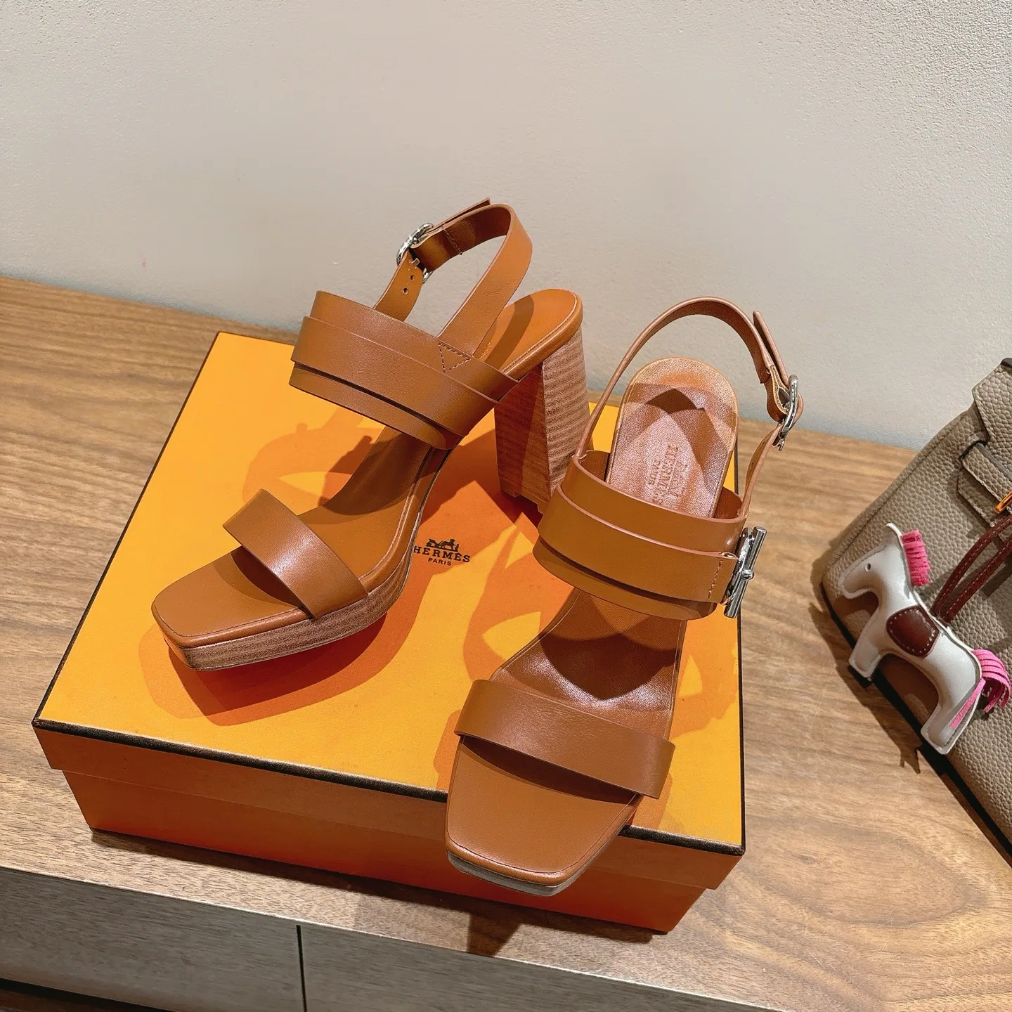 HER 27FW WDXRVMD 022 구두 5