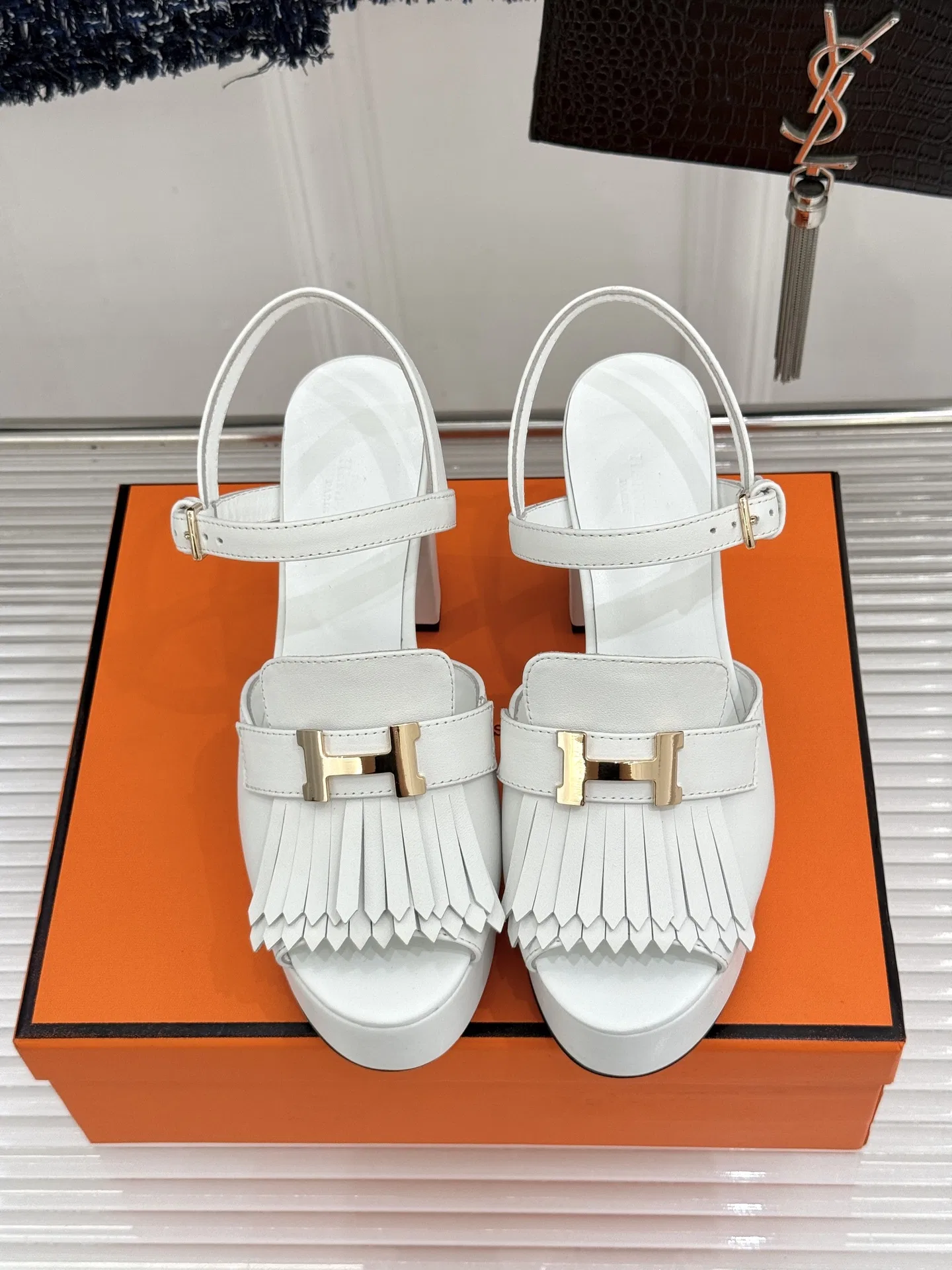 HER 27FW WDXRVMD 025 구두 4