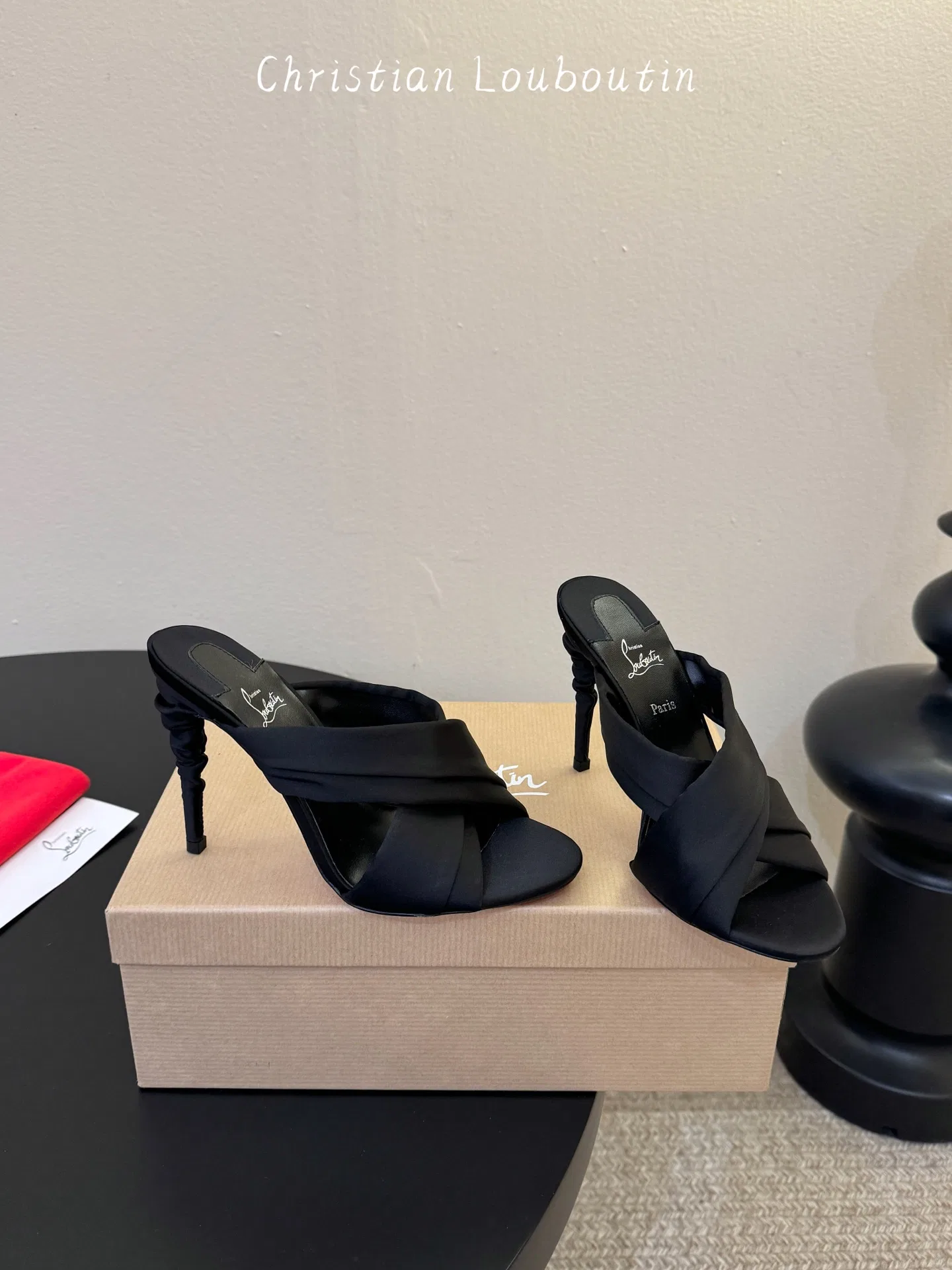 LOUBOUTIN 27FW MSFBUNF 001 구두 4