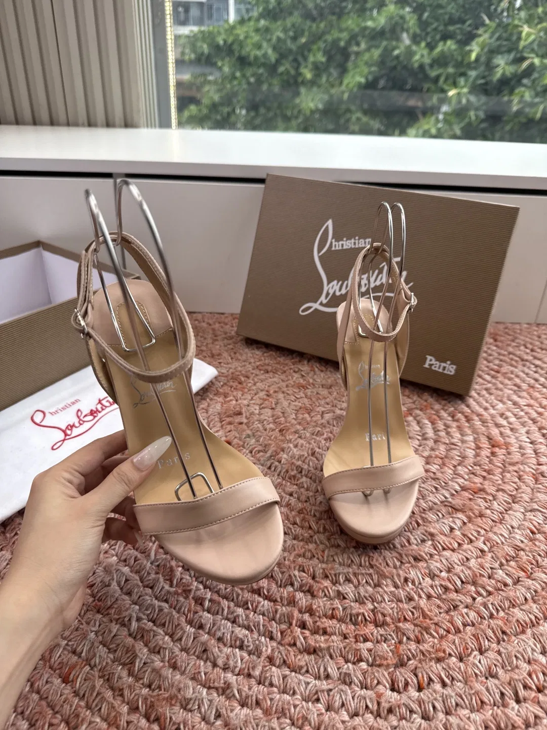 LOUBOUTIN 27FW MSFBUNF 009 구두 4