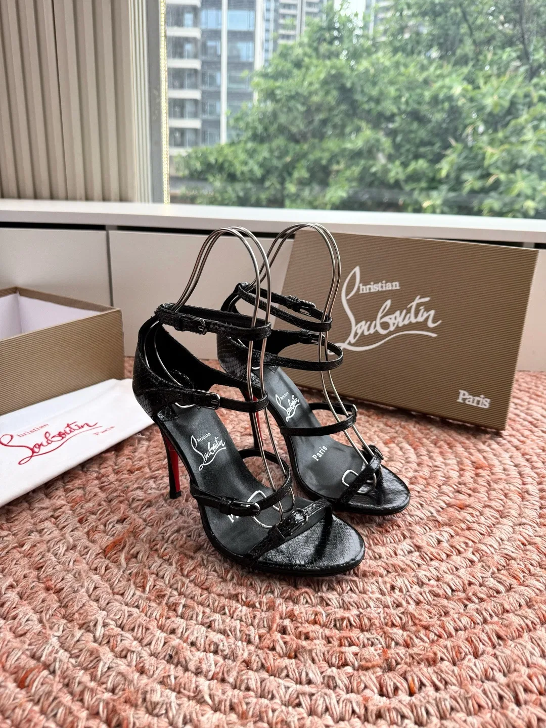 LOUBOUTIN 27FW MSFBUNF 010 구두 5