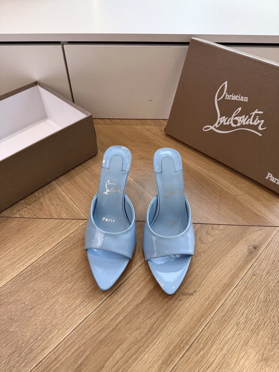 LOUBOUTIN 27FW MSFBUNF 012 구두