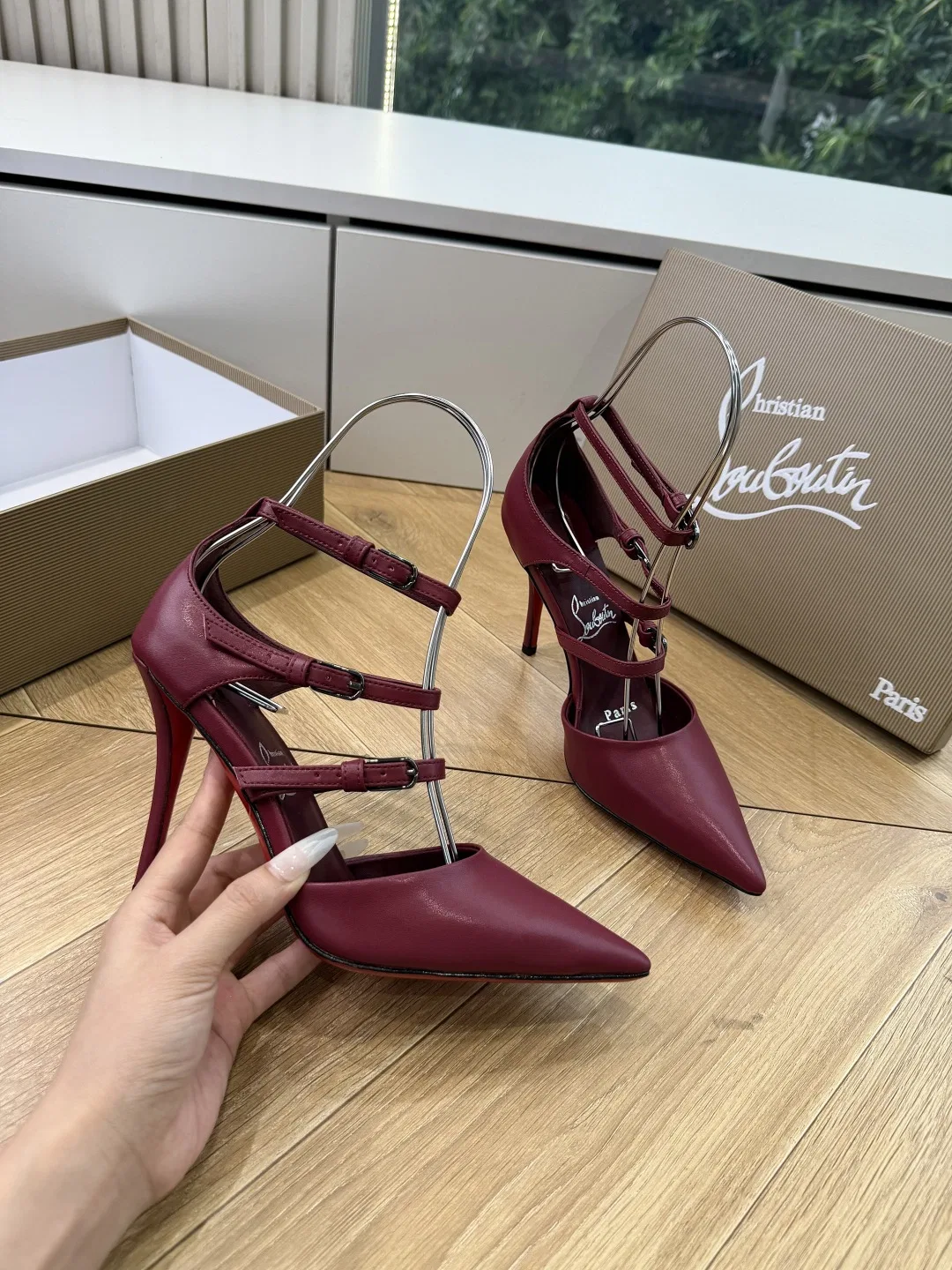 LOUBOUTIN 27FW MSFBUNF 014 구두 4