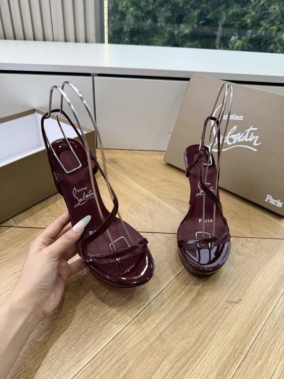 LOUBOUTIN 27FW MSFBUNF 015 구두 4