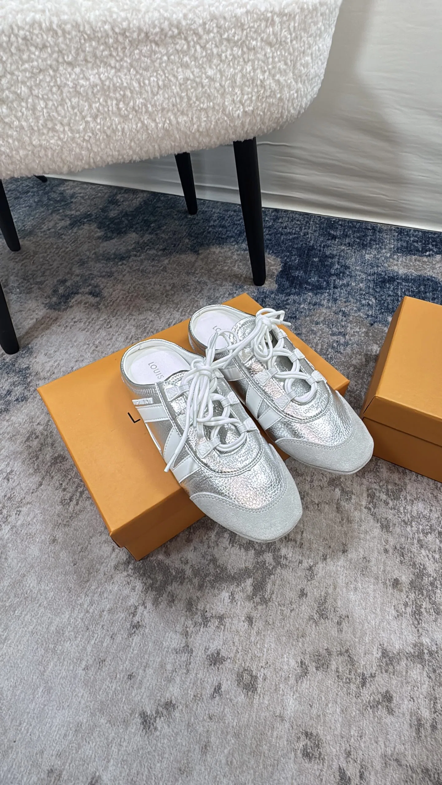 LV 27FW AKUCGHD 066 운동화 5