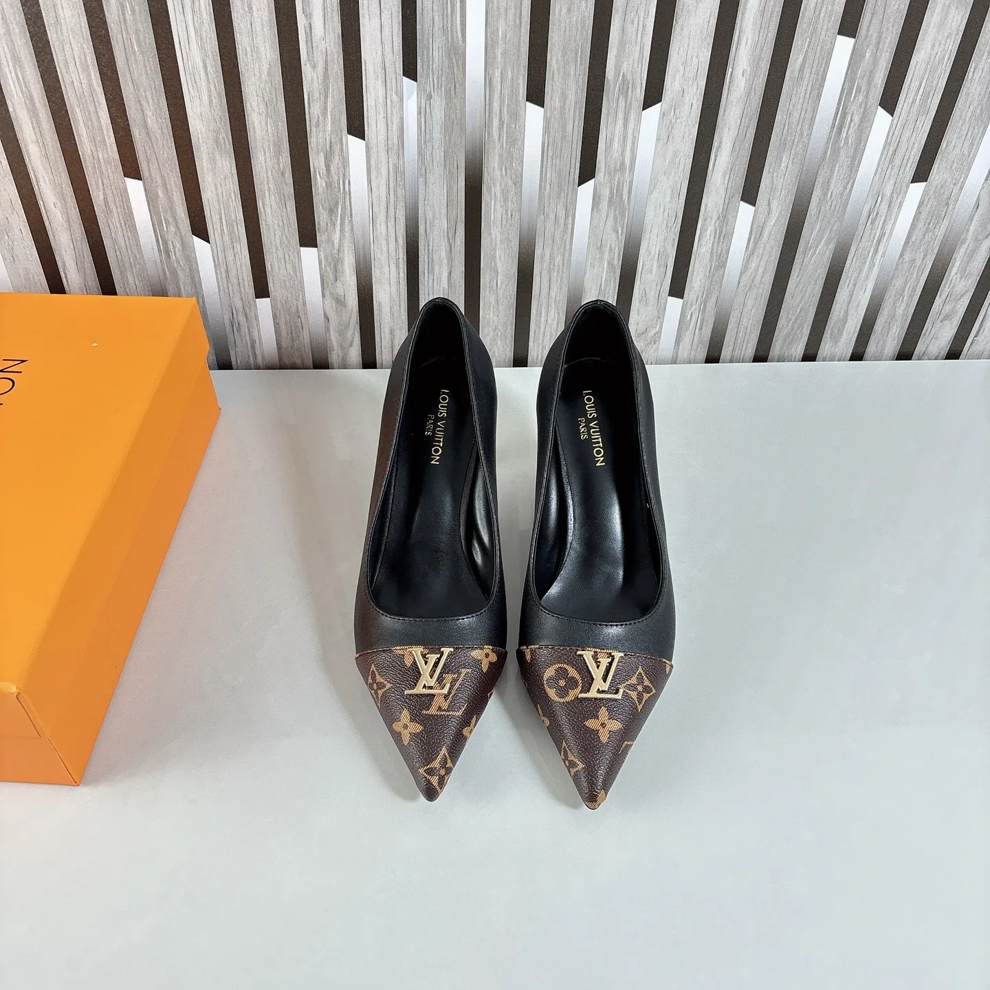 LV 27FW AKUCGHD 096 구두 4
