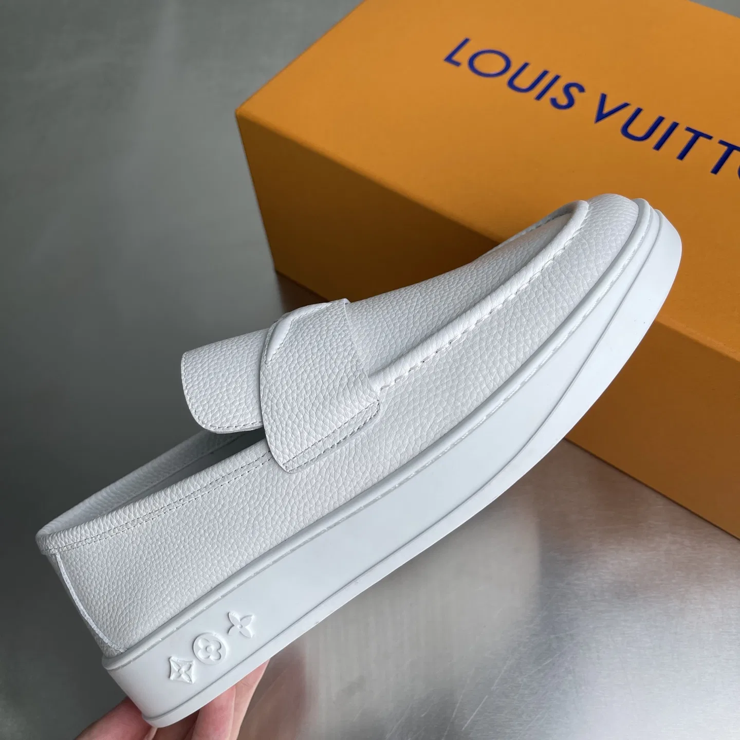 LV 27FW BMLOIMQ 003 로퍼 3