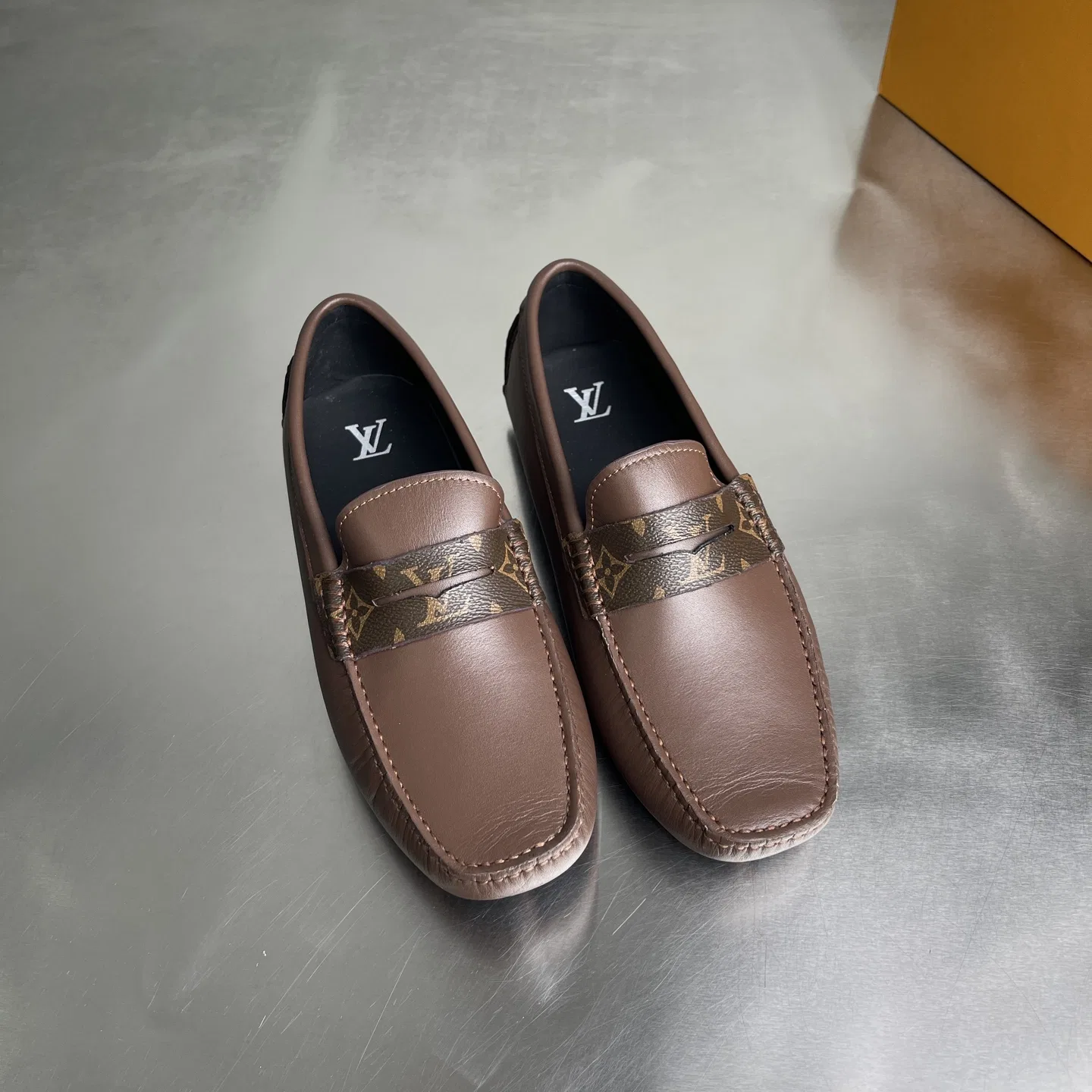 LV 27FW BMLOIMQ 011 로퍼 5