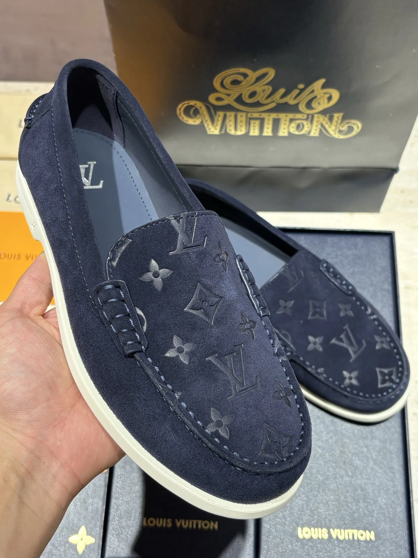 LV 27FW BXZUBKP 001 로퍼