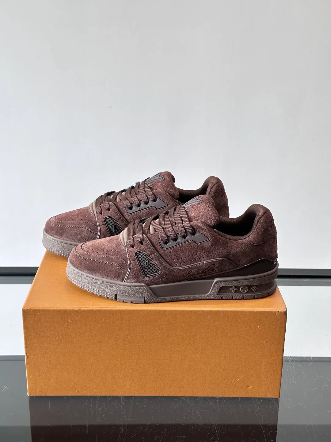 LV 27FW BXZUBKP 002 스니커즈 3