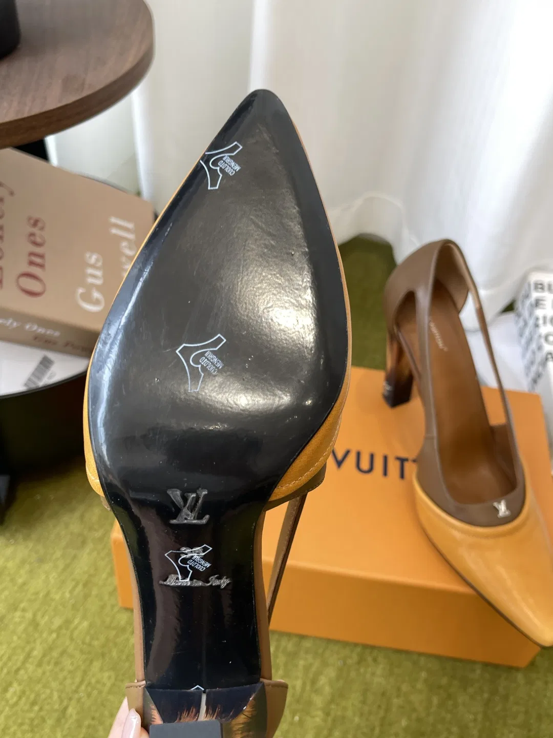 LV 27FW BXZUBKP 005 구두 4