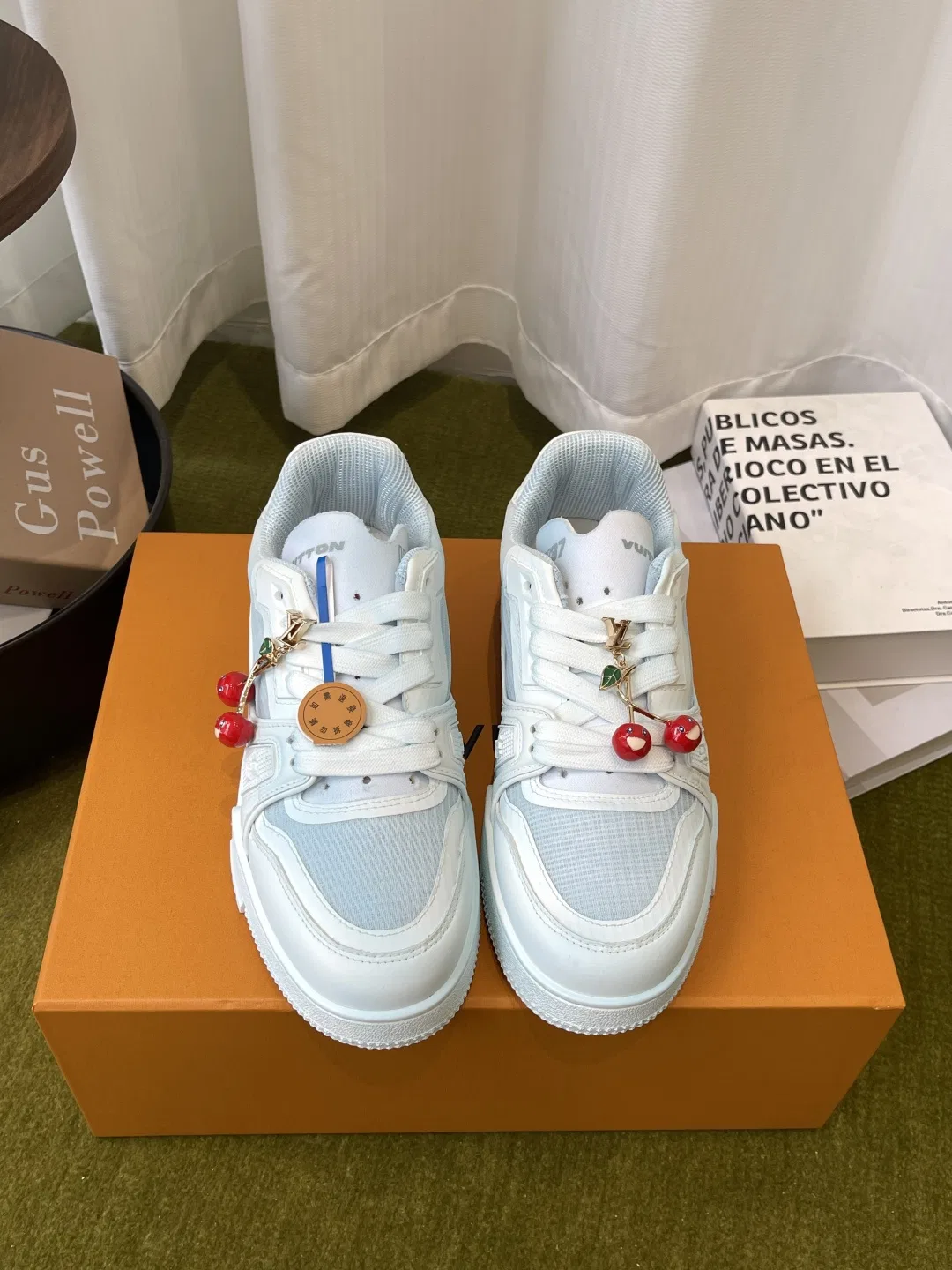 LV 27FW BXZUBKP 006 스니커즈