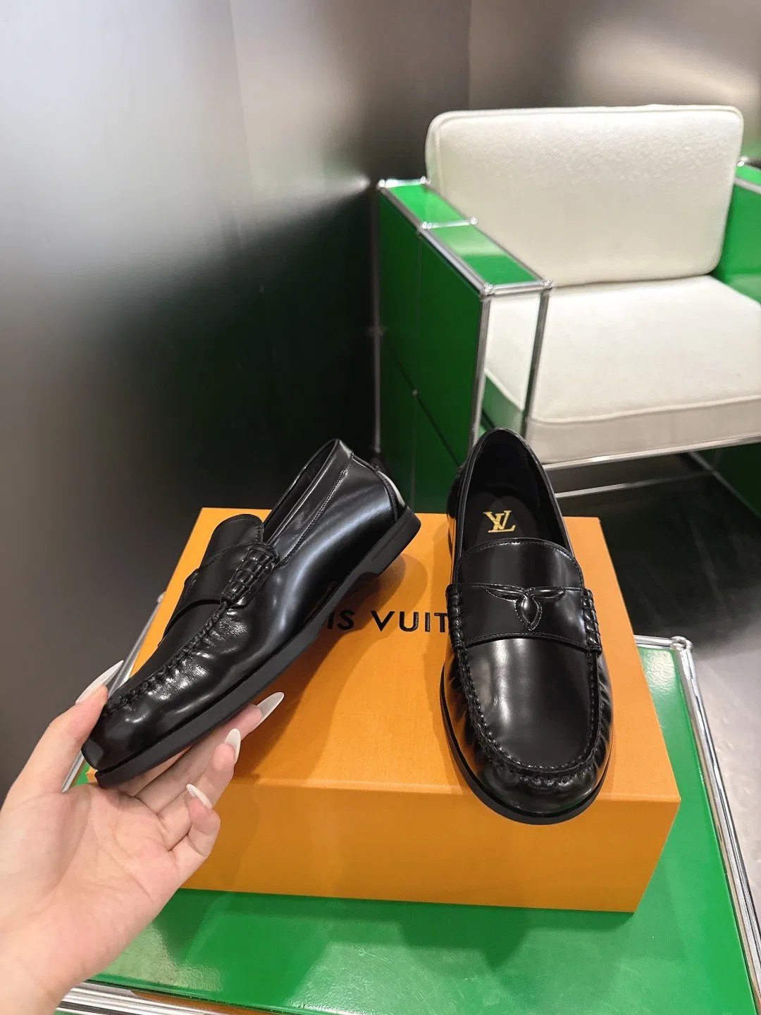 LV 27FW BXZUBKP 007 로퍼 3