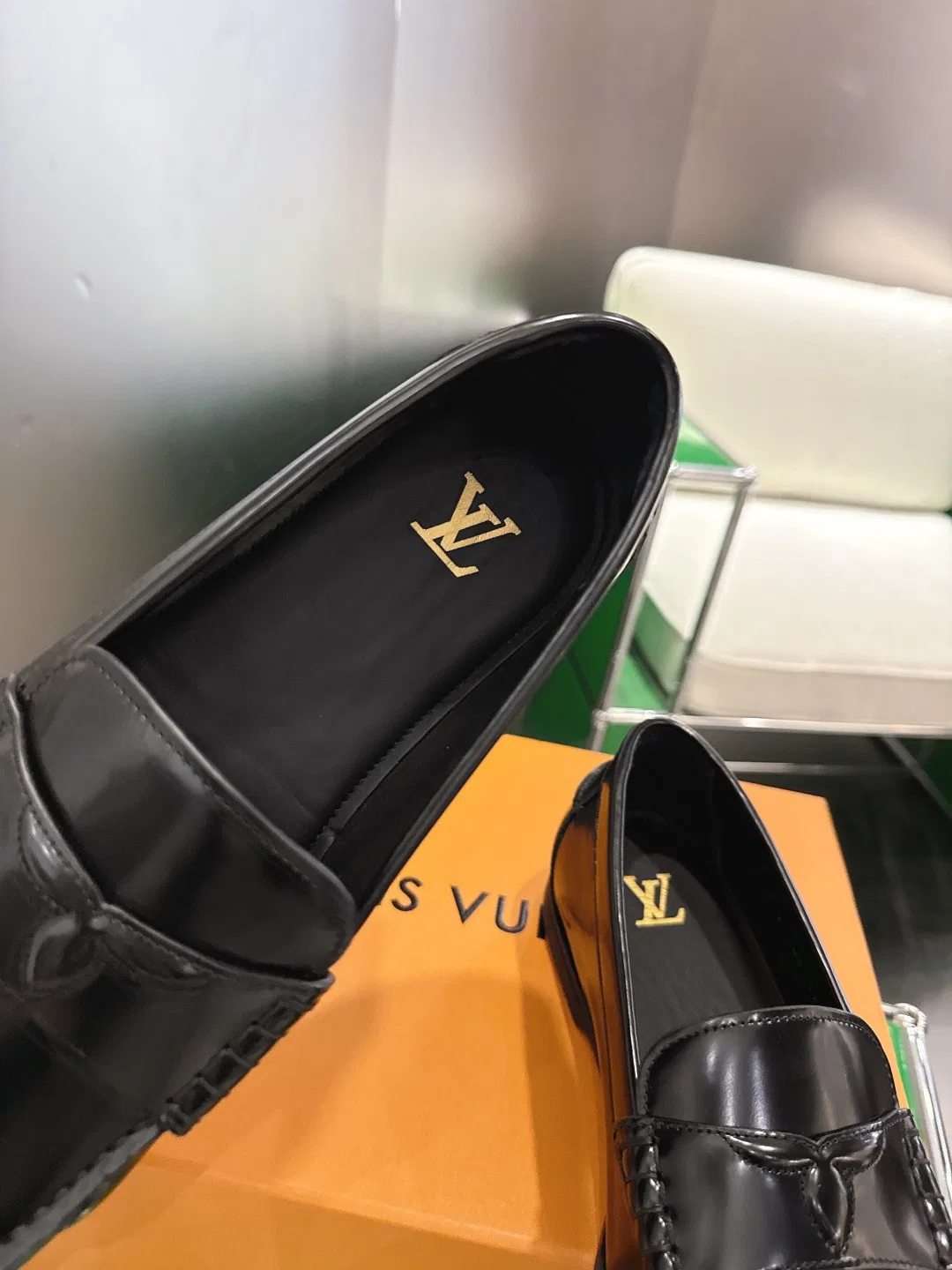 LV 27FW BXZUBKP 007 로퍼 6