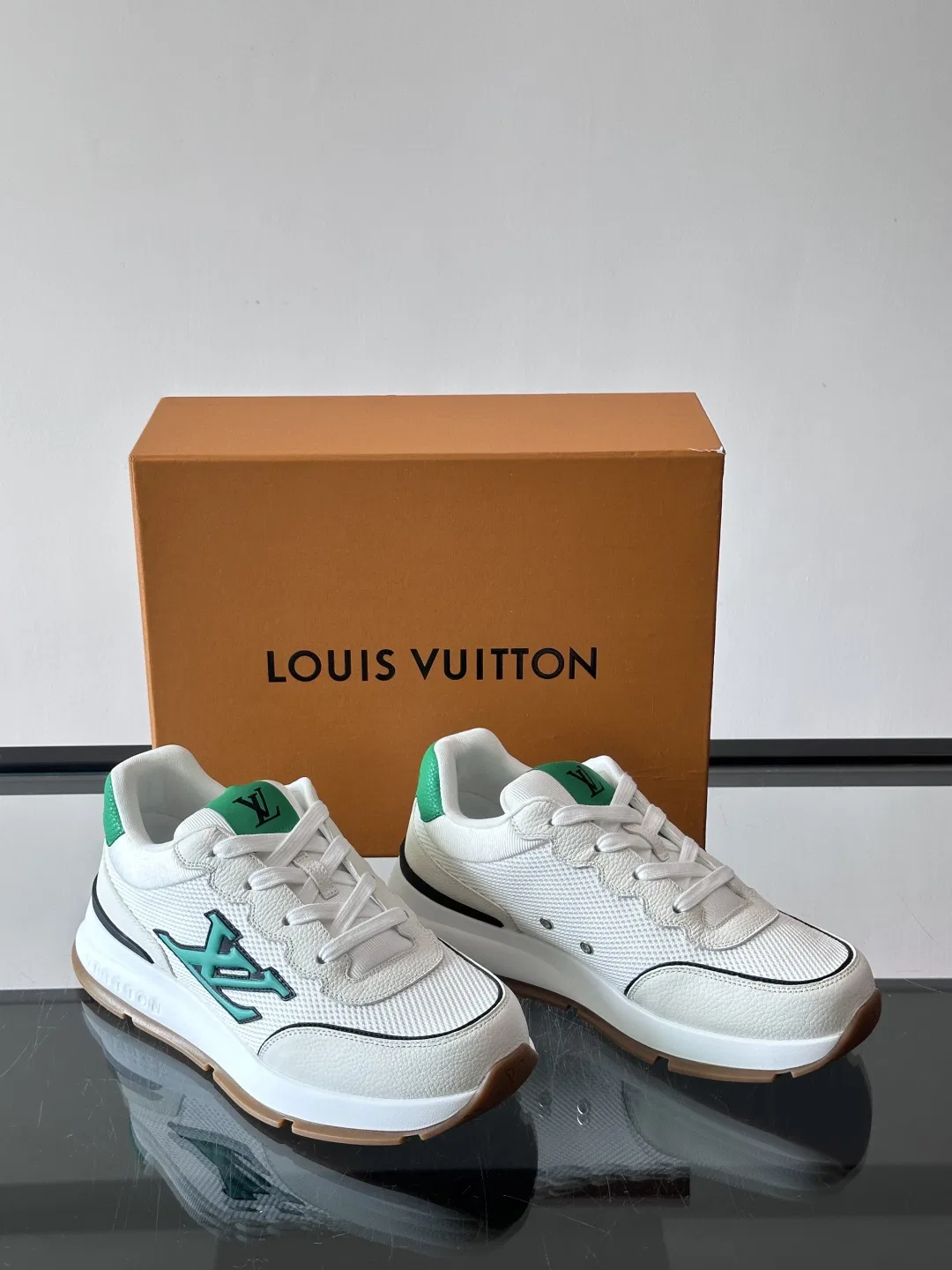 LV 27FW HOSLVLO 003 스니커즈 5