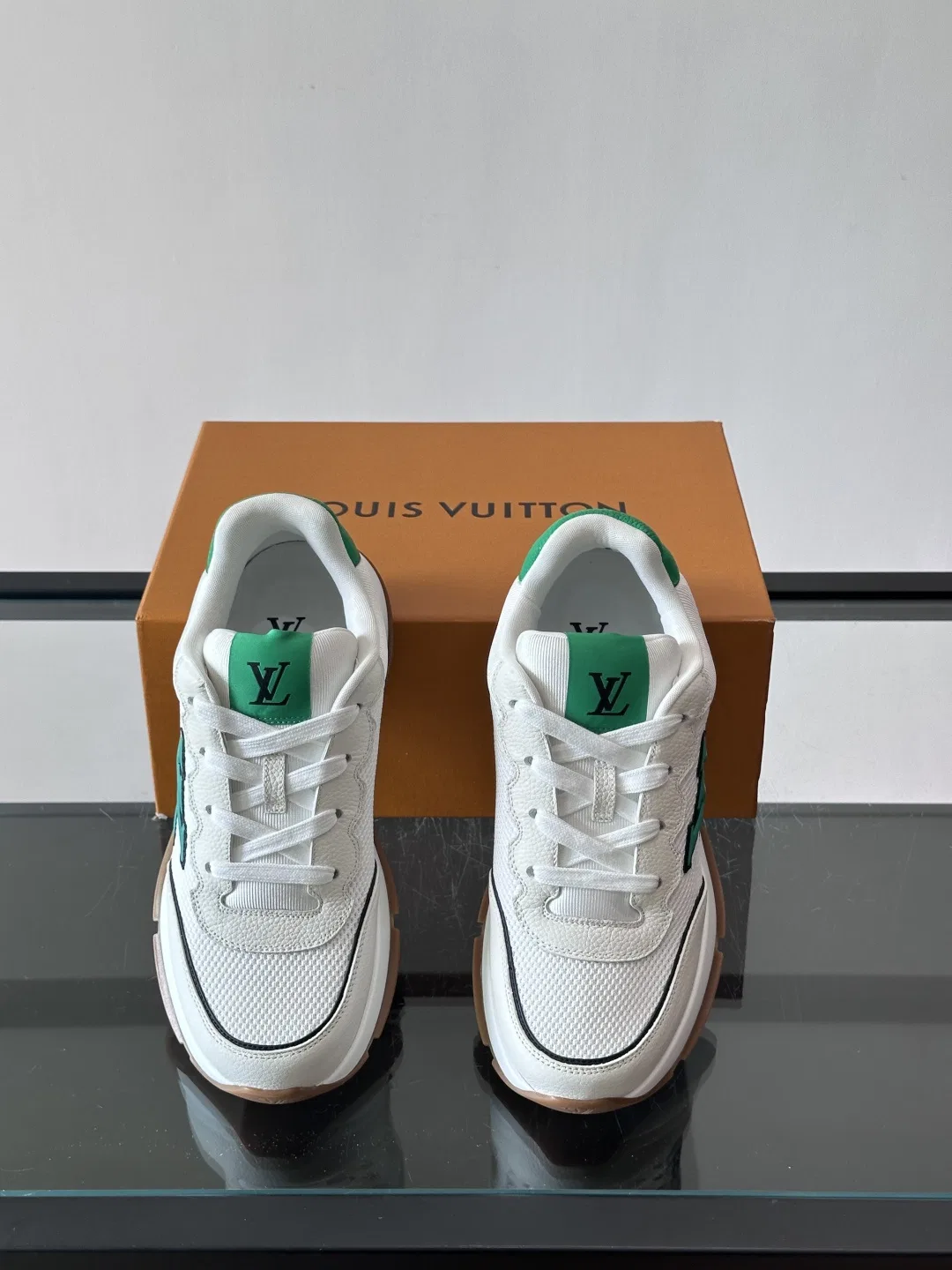 LV 27FW HOSLVLO 003 스니커즈 6