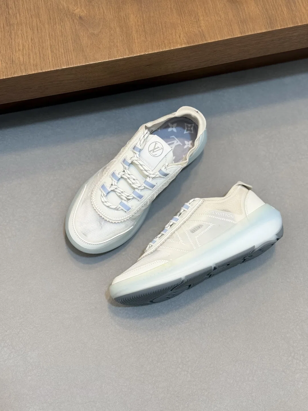 LV 27FW HOSLVLO 005 운동화 5