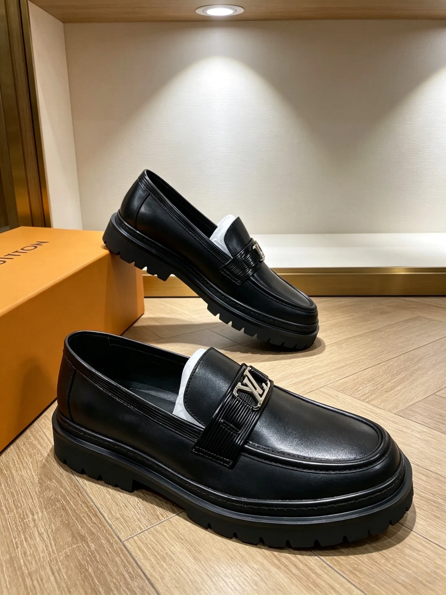 LV 27FW LDWAQLG 002 구두 4