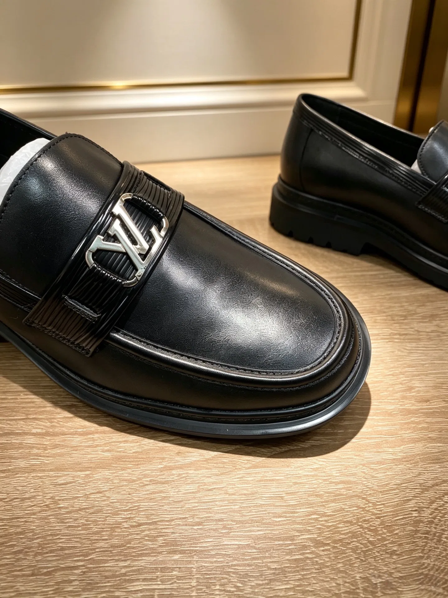 LV 27FW LDWAQLG 002 구두 6